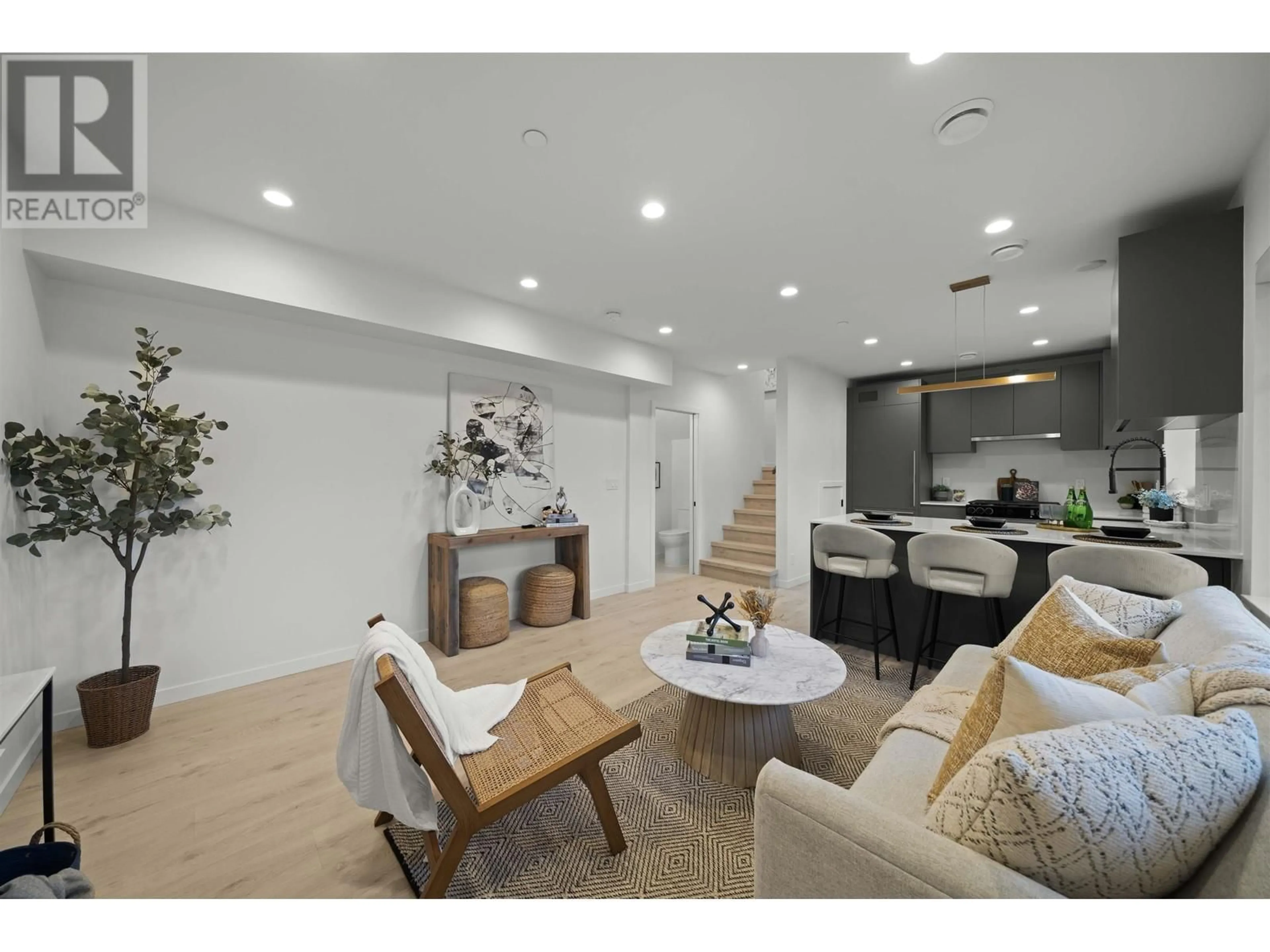 Unknown for 1 - 3531 MARSHALL STREET, Vancouver British Columbia V5N4S2