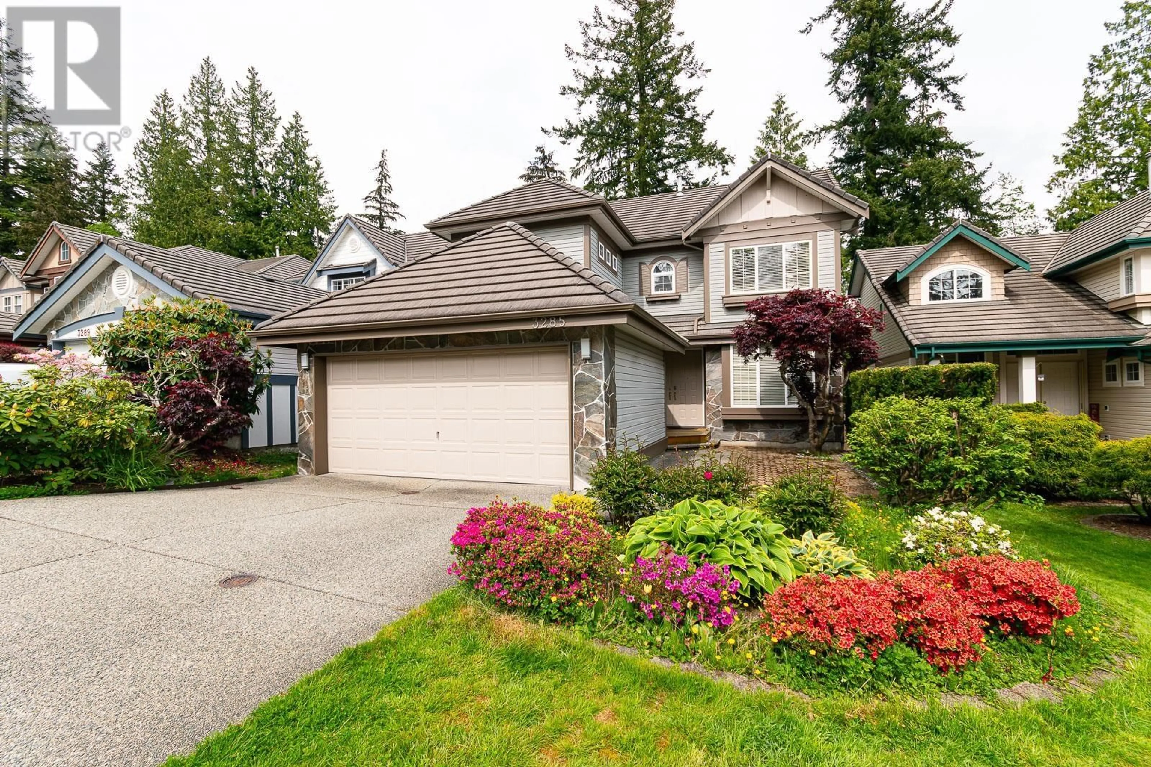 Home with vinyl exterior material, street for 3285 CHARTWELL, Coquitlam British Columbia V3E3M9