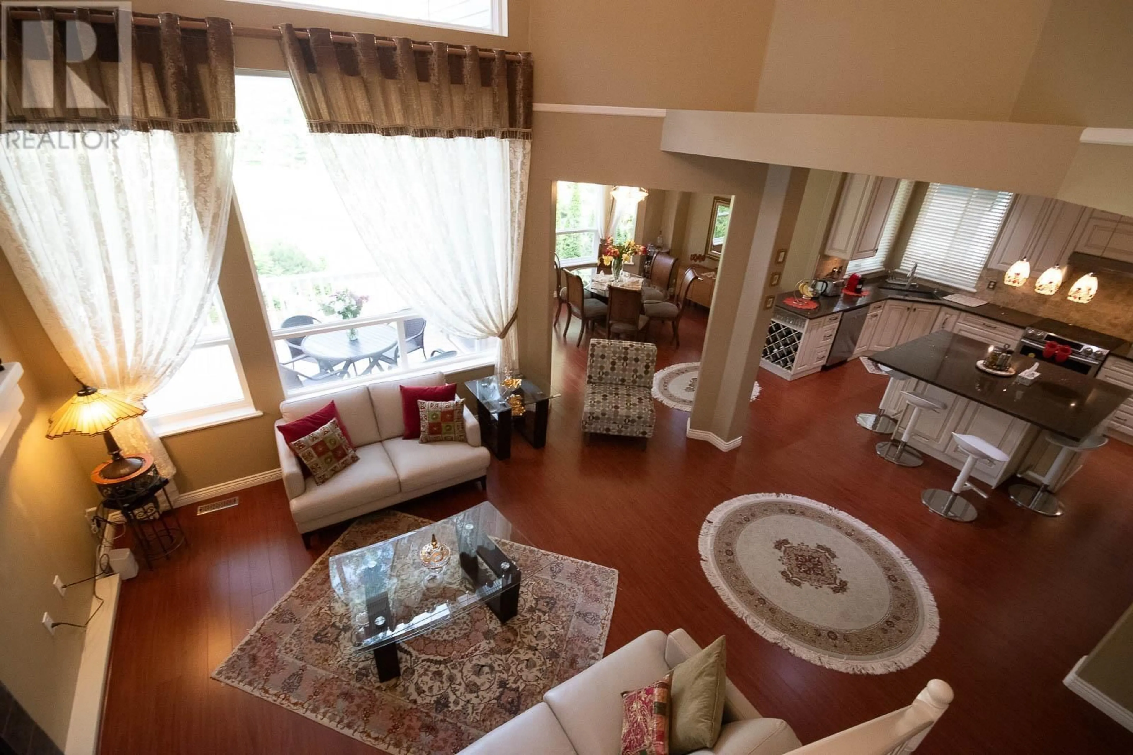 Living room with furniture, unknown for 3285 CHARTWELL, Coquitlam British Columbia V3E3M9