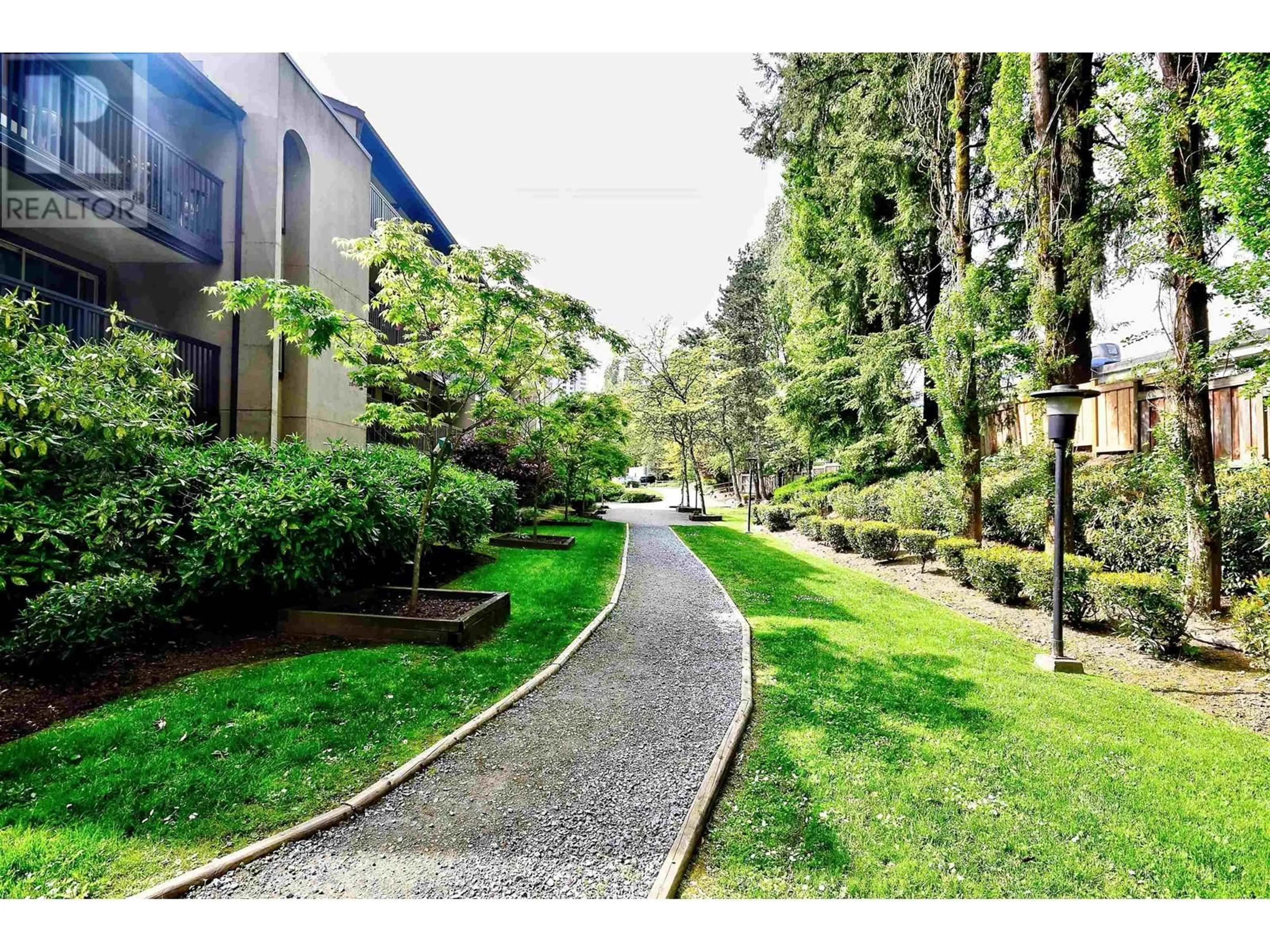 Patio, street for 416 - 9867 MANCHESTER DRIVE, Burnaby British Columbia V3N4P6