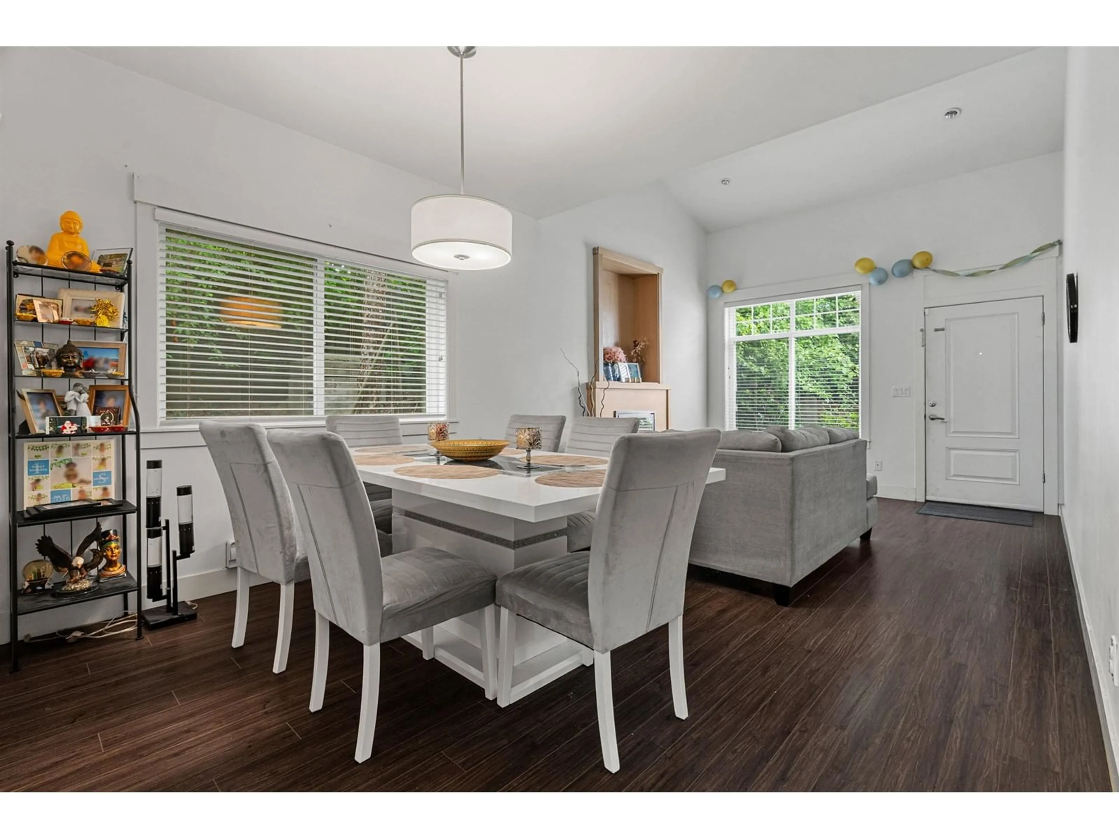 Dining room, wood/laminate floor for 29 - 30748 CARDINAL, Abbotsford British Columbia V2T0C1