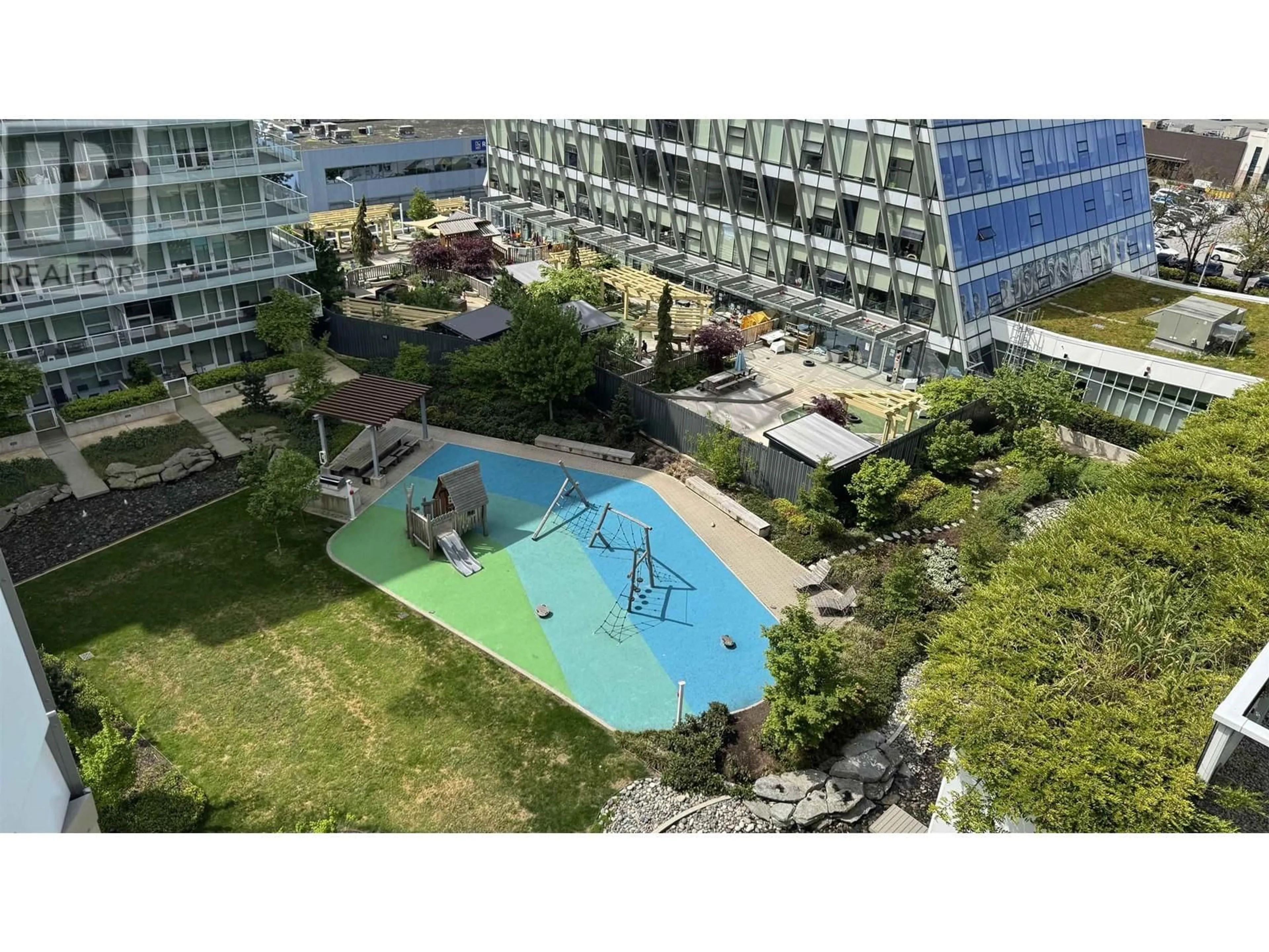 Pool for 1001 - 6328 NO. 3 ROAD, Richmond British Columbia V6Y0L6