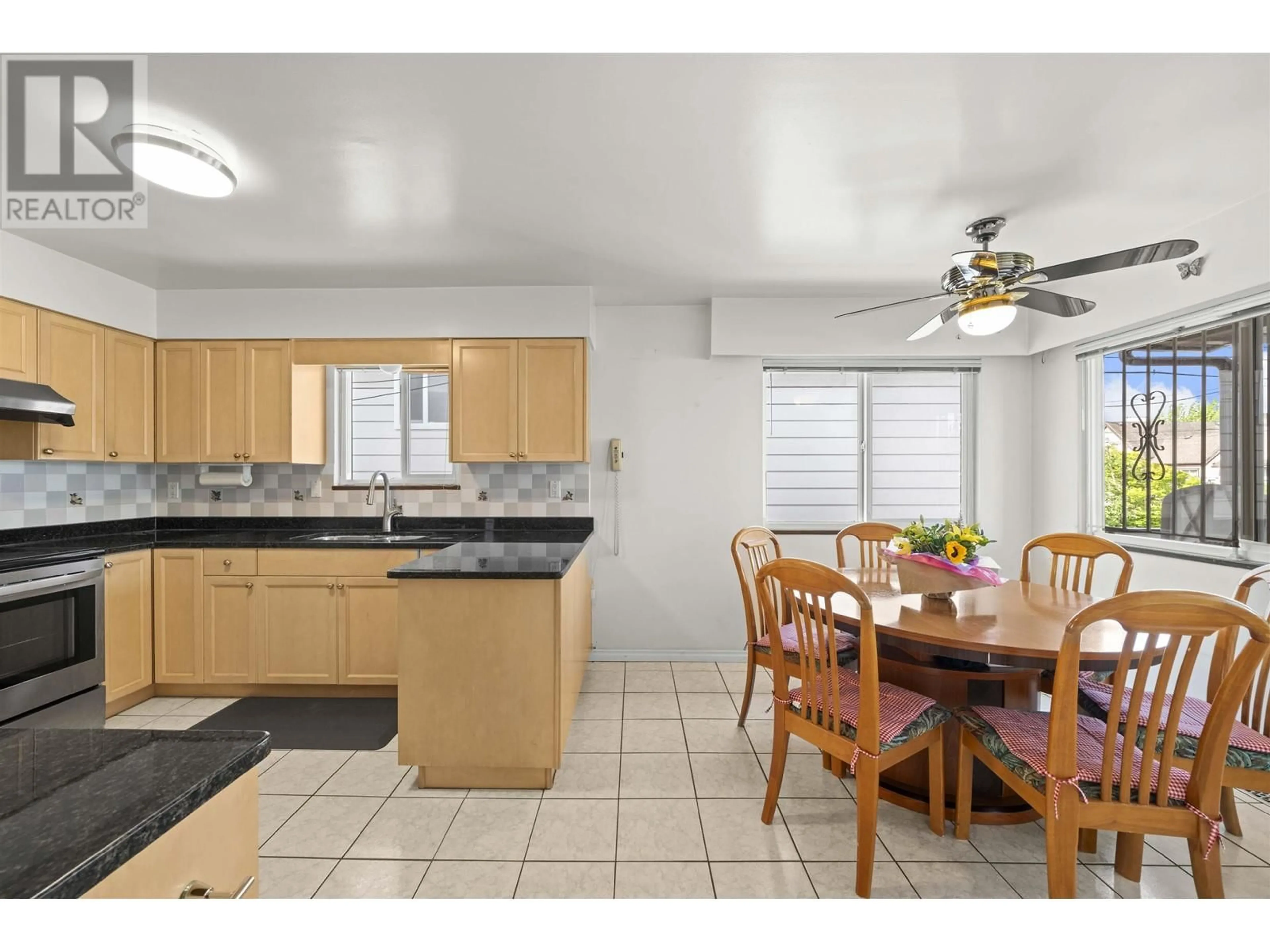 Standard kitchen, ceramic/tile floor for 5267 SPENCER STREET, Vancouver British Columbia V5R4A4