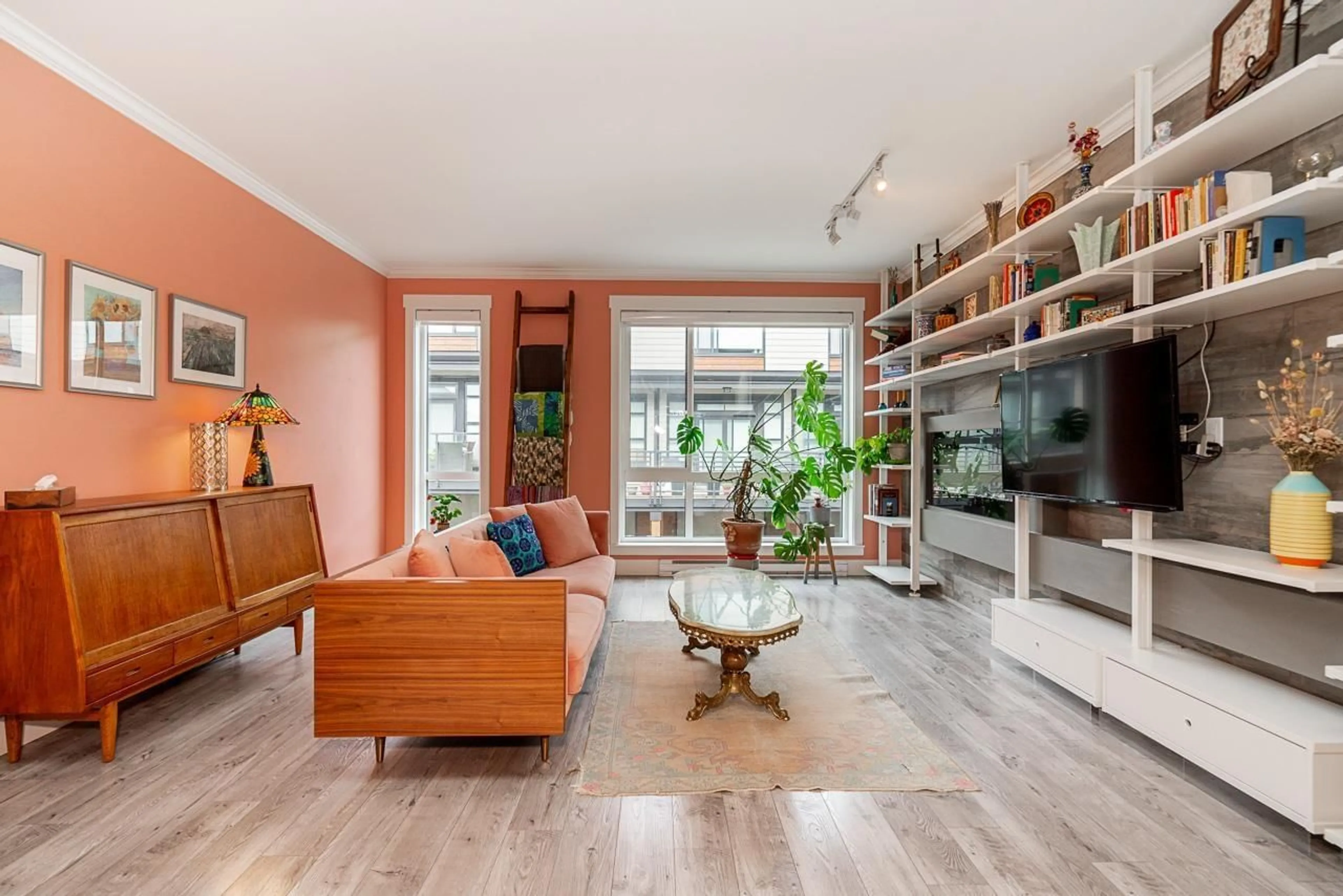 Living room with furniture, unknown for 67 - 16488 64, Surrey British Columbia V3S6X6