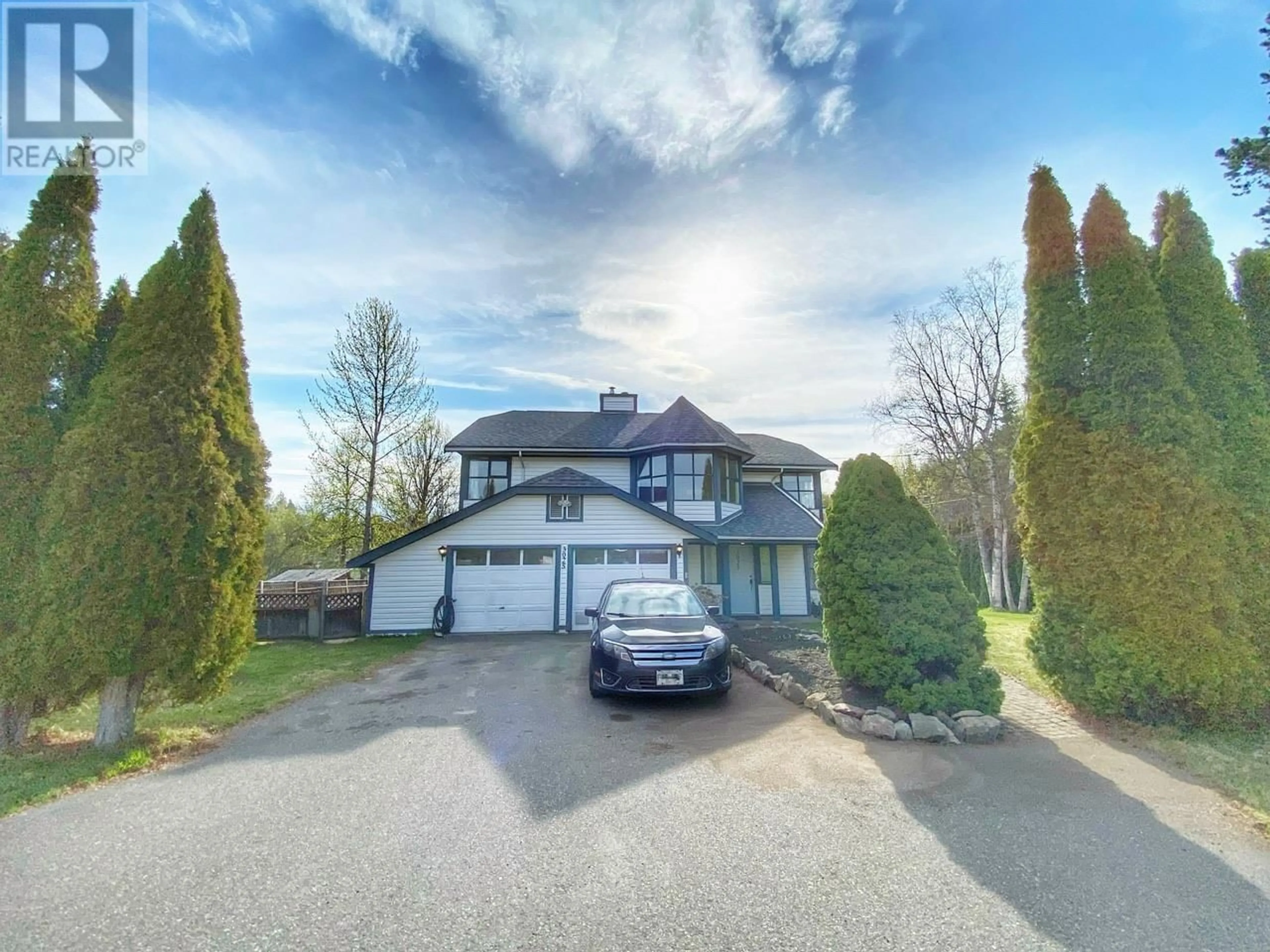 A pic from outside/outdoor area/front of a property/back of a property/a pic from drone, street for 3025 KELLY STREET, New Hazelton British Columbia V0J2J0