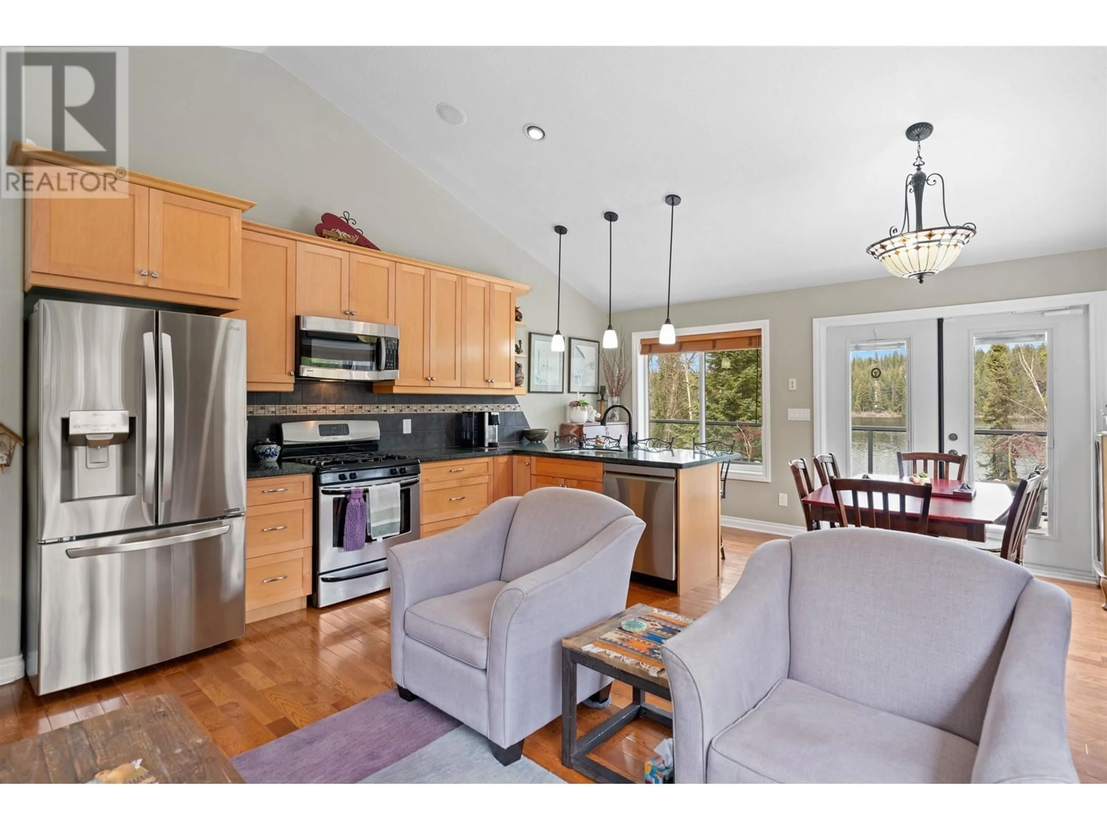 Open concept kitchen, unknown for 40400 BEDNESTI LAKE ROAD, Prince George British Columbia V2N6K3