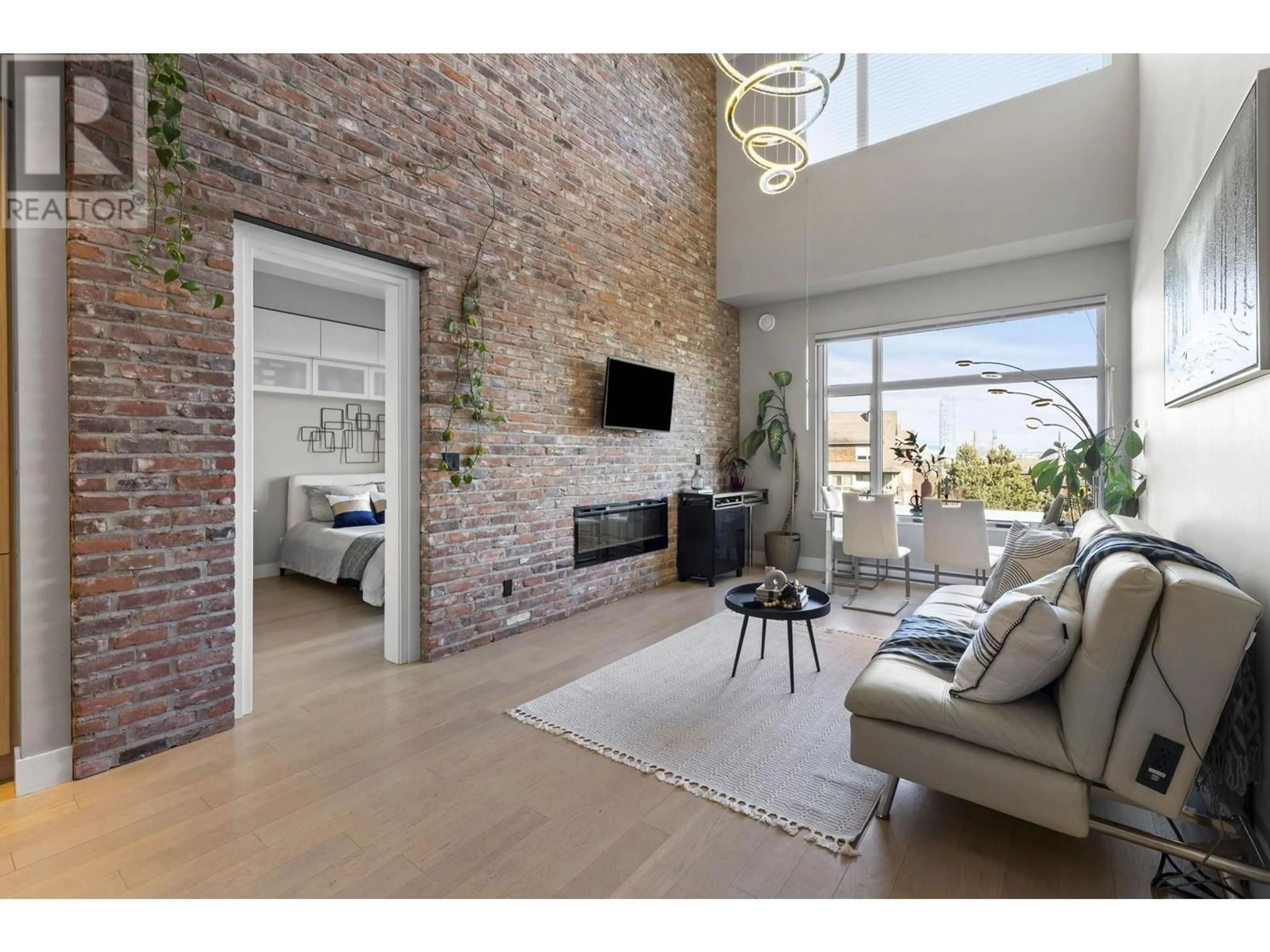 Living room with furniture, unknown for 408 - 260 SALTER STREET, New Westminster British Columbia V3M0H4