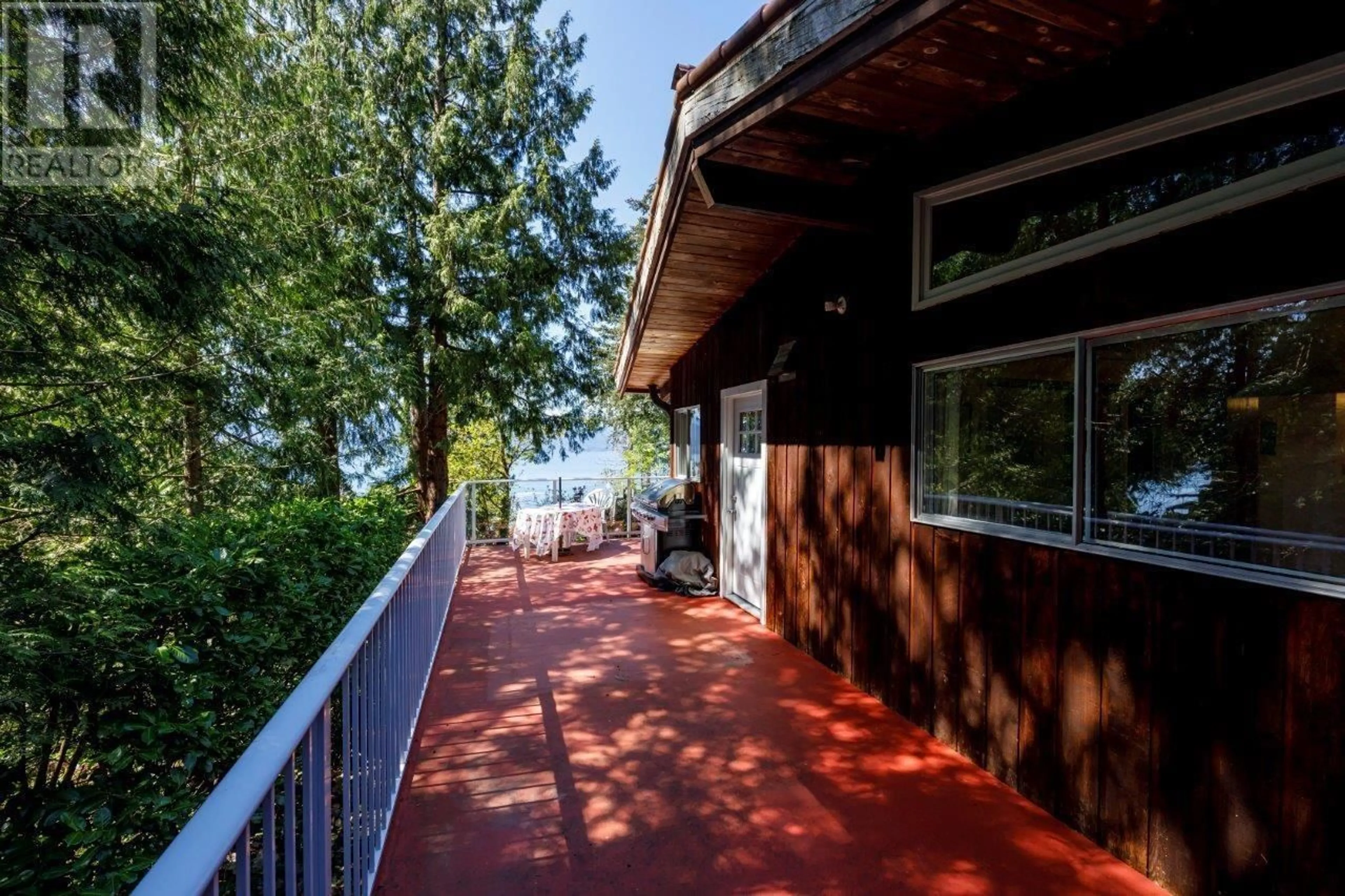 Patio, unknown for 90 OCEANVIEW ROAD, Lions Bay British Columbia V0N2E0