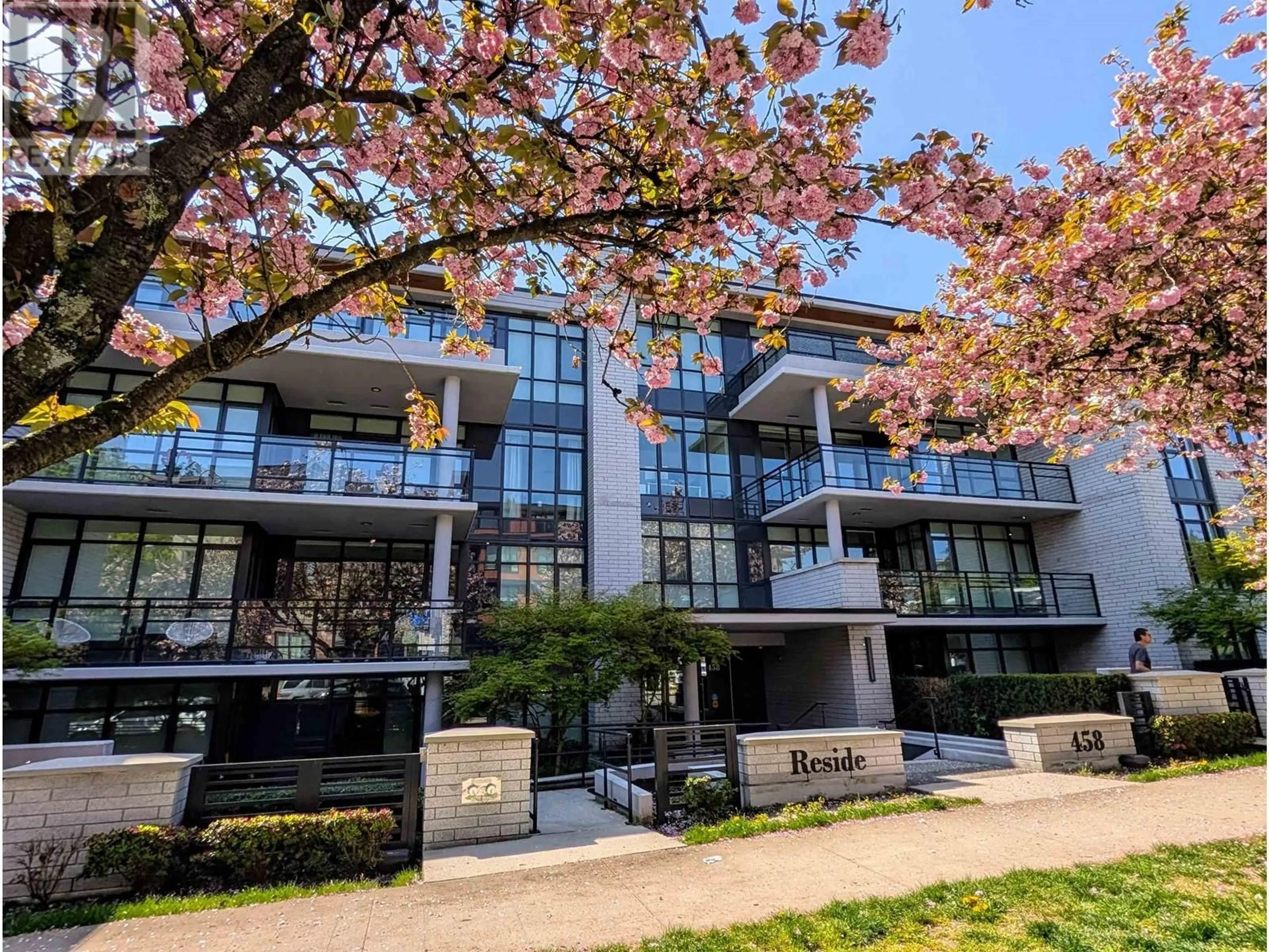 Unknown for 302 - 458 63RD AVENUE, Vancouver British Columbia V5X2J4