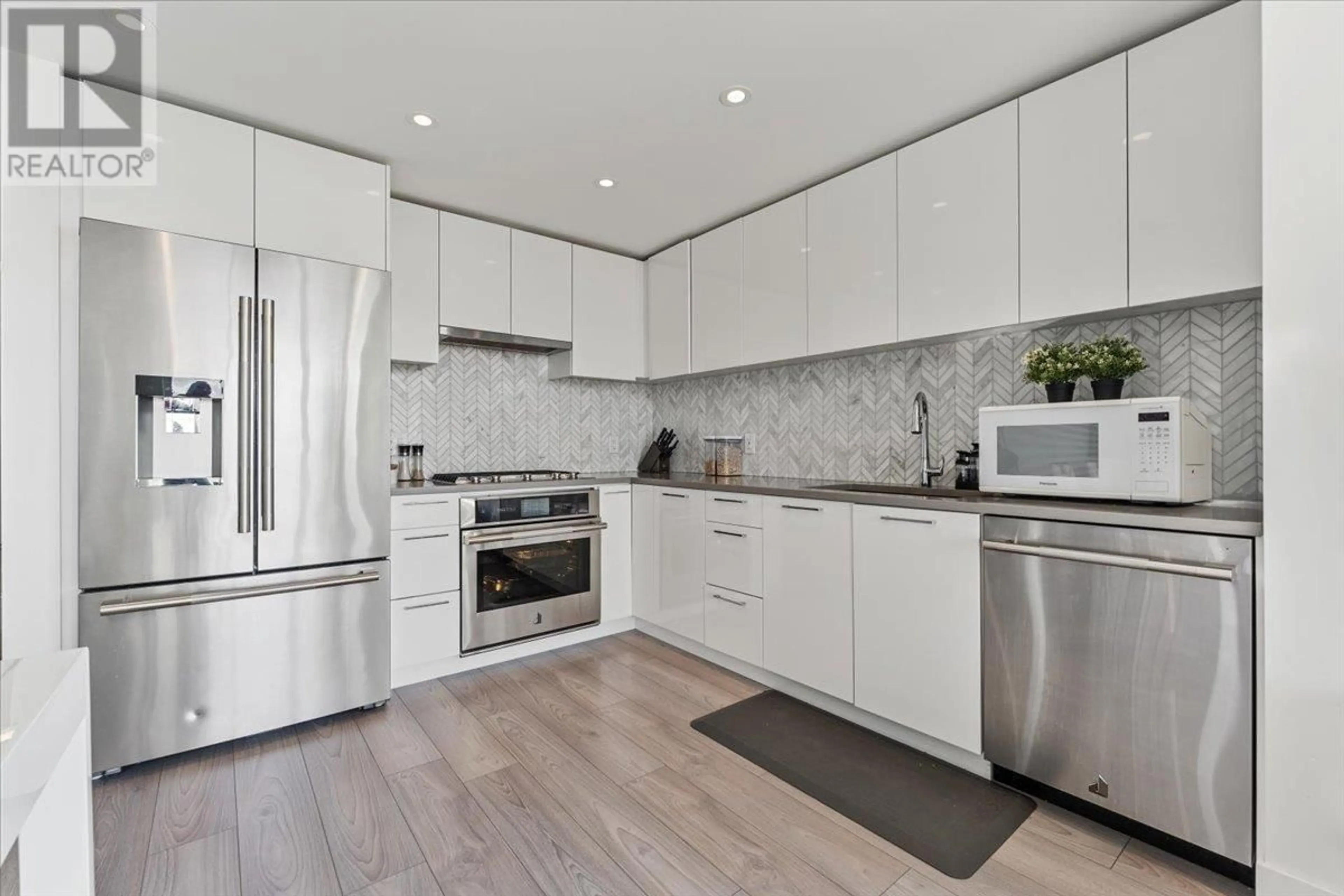 Unknown for 901 - 8570 RIVERGRASS DRIVE, Vancouver British Columbia V5S0H4