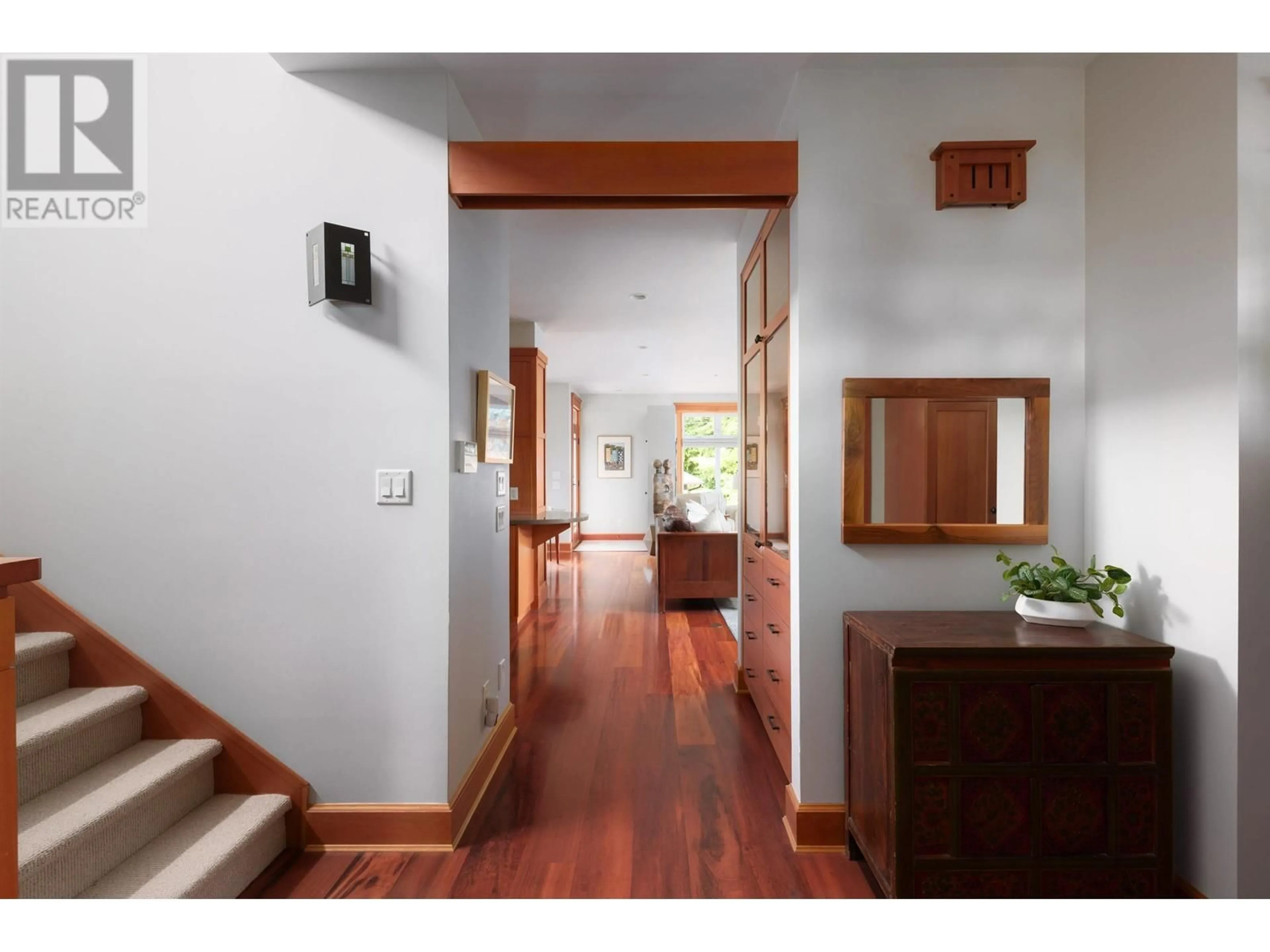 Indoor entryway for 4188 ELGIN STREET, Vancouver British Columbia V5V4R3
