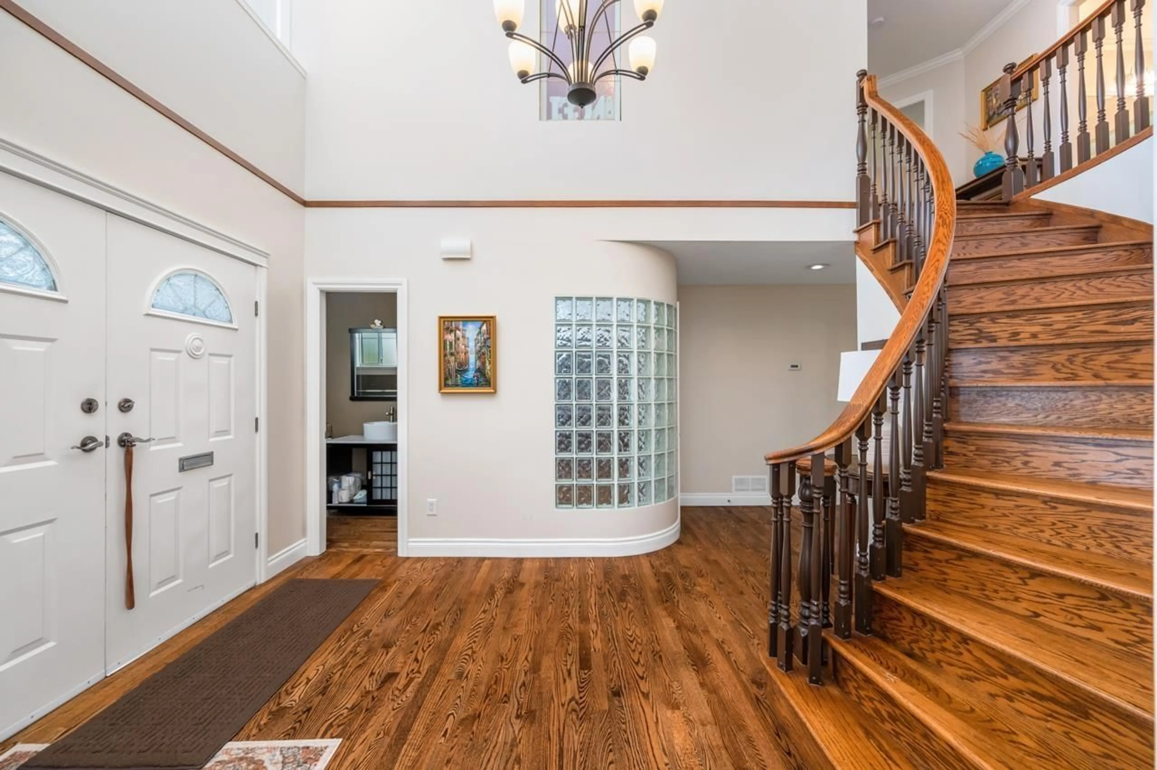 Indoor foyer for 12967 21A, Surrey British Columbia V4A8H5