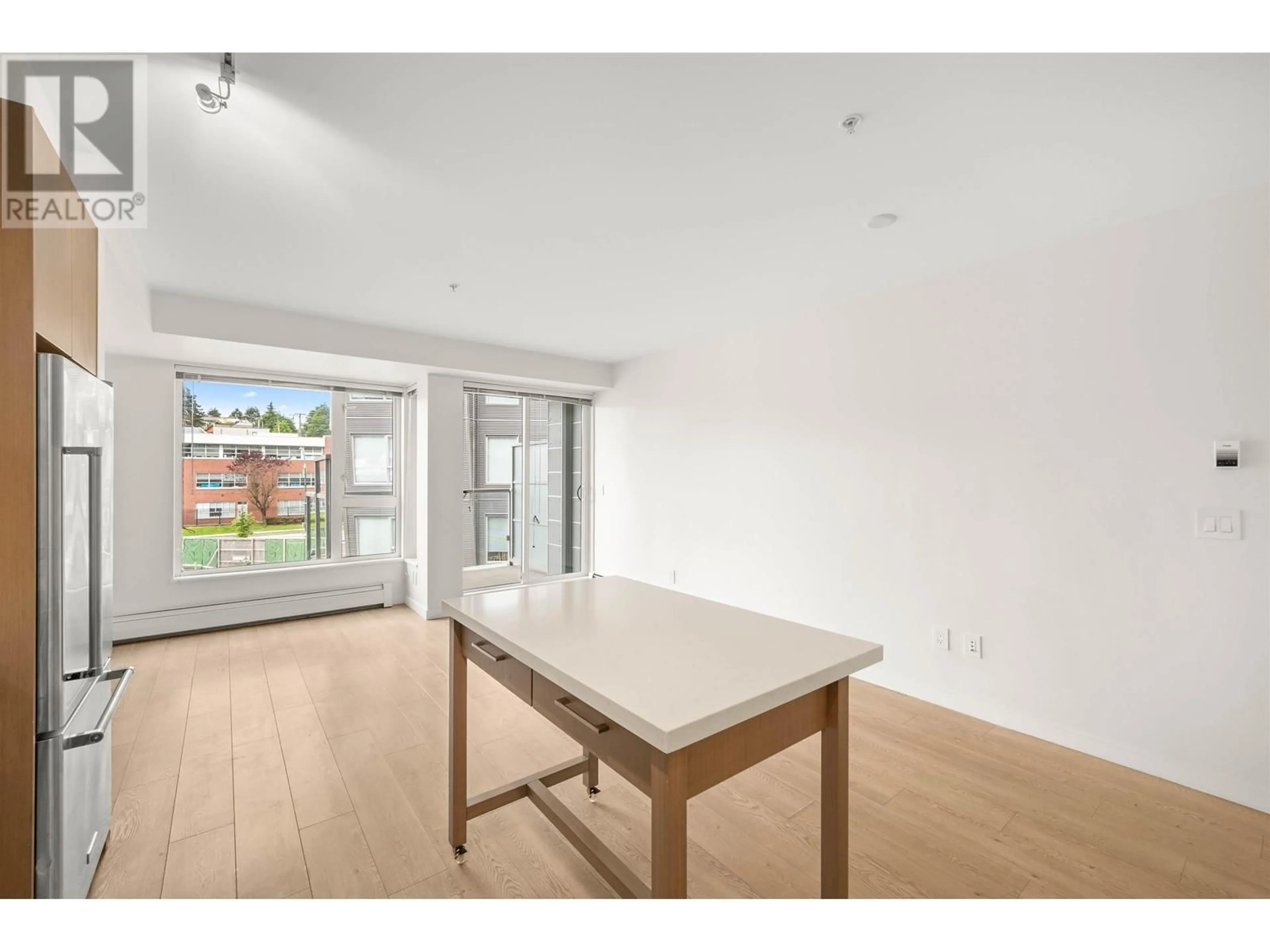A pic of a room for 518 - 384 1ST AVENUE, Vancouver British Columbia V5T0G5