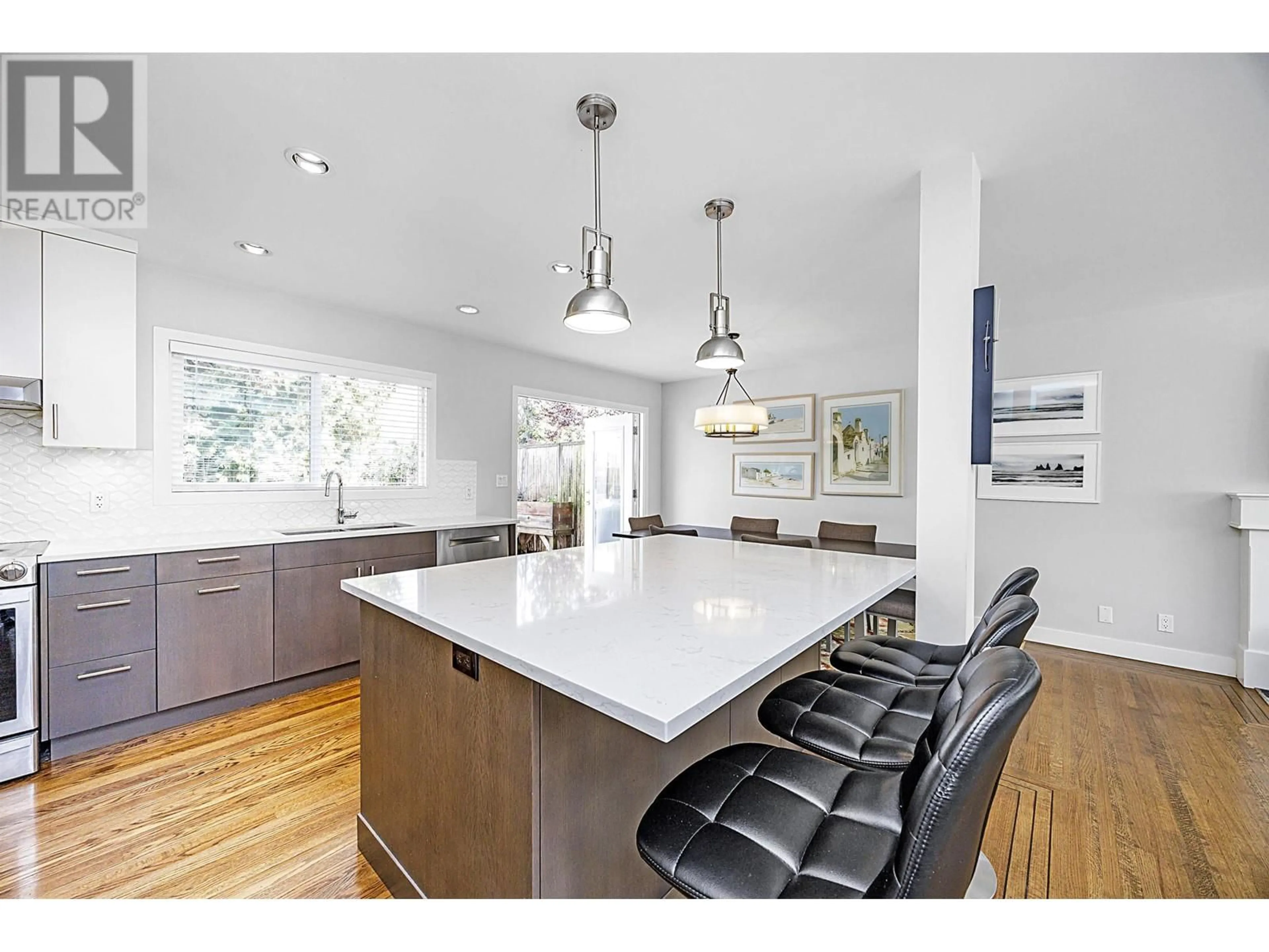 Open concept kitchen, unknown for 1388 20TH STREET, North Vancouver British Columbia V7J1M6