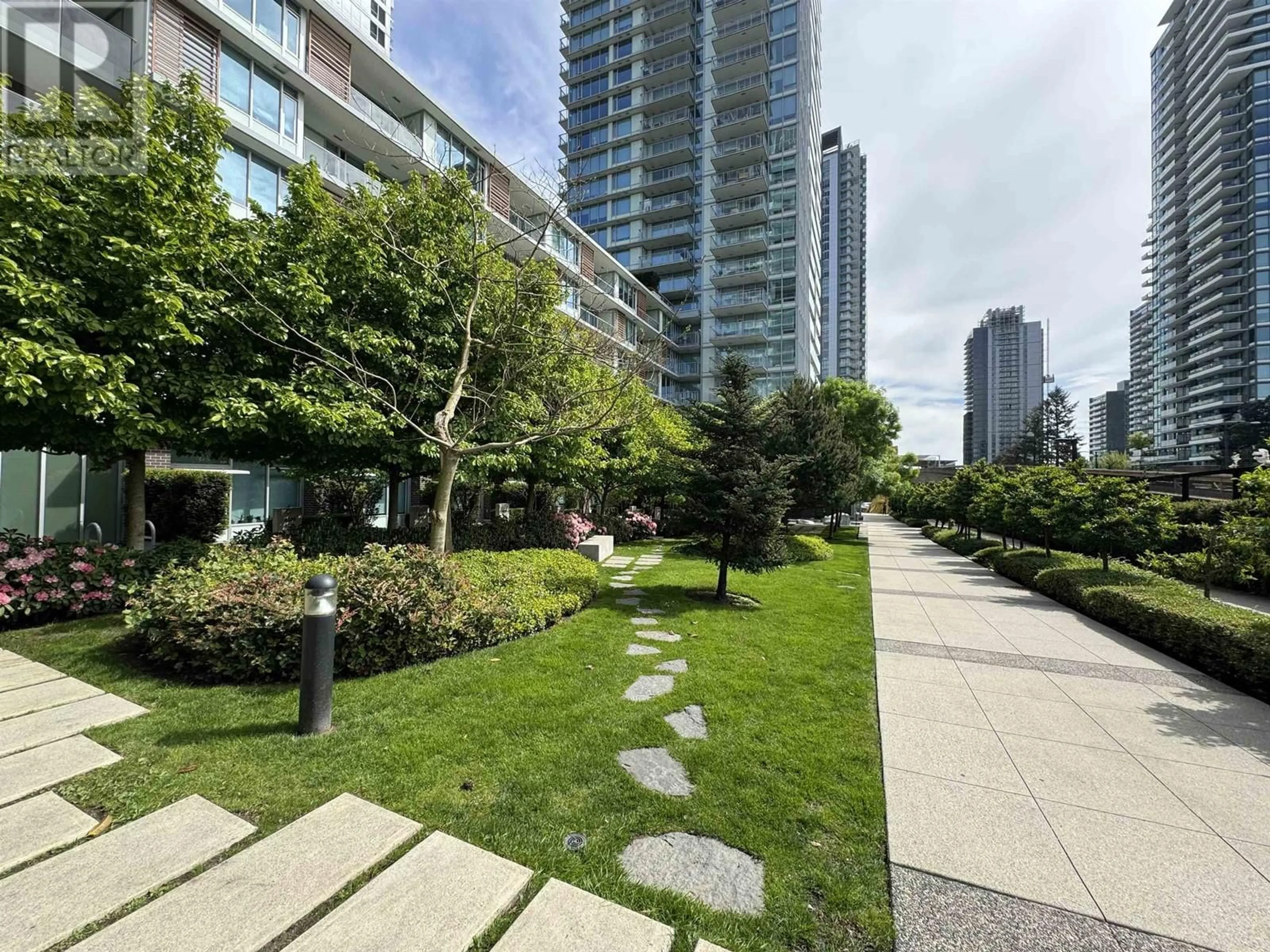 Patio, street for 804 - 8031 NUNAVUT LANE, Vancouver British Columbia V5X0C9