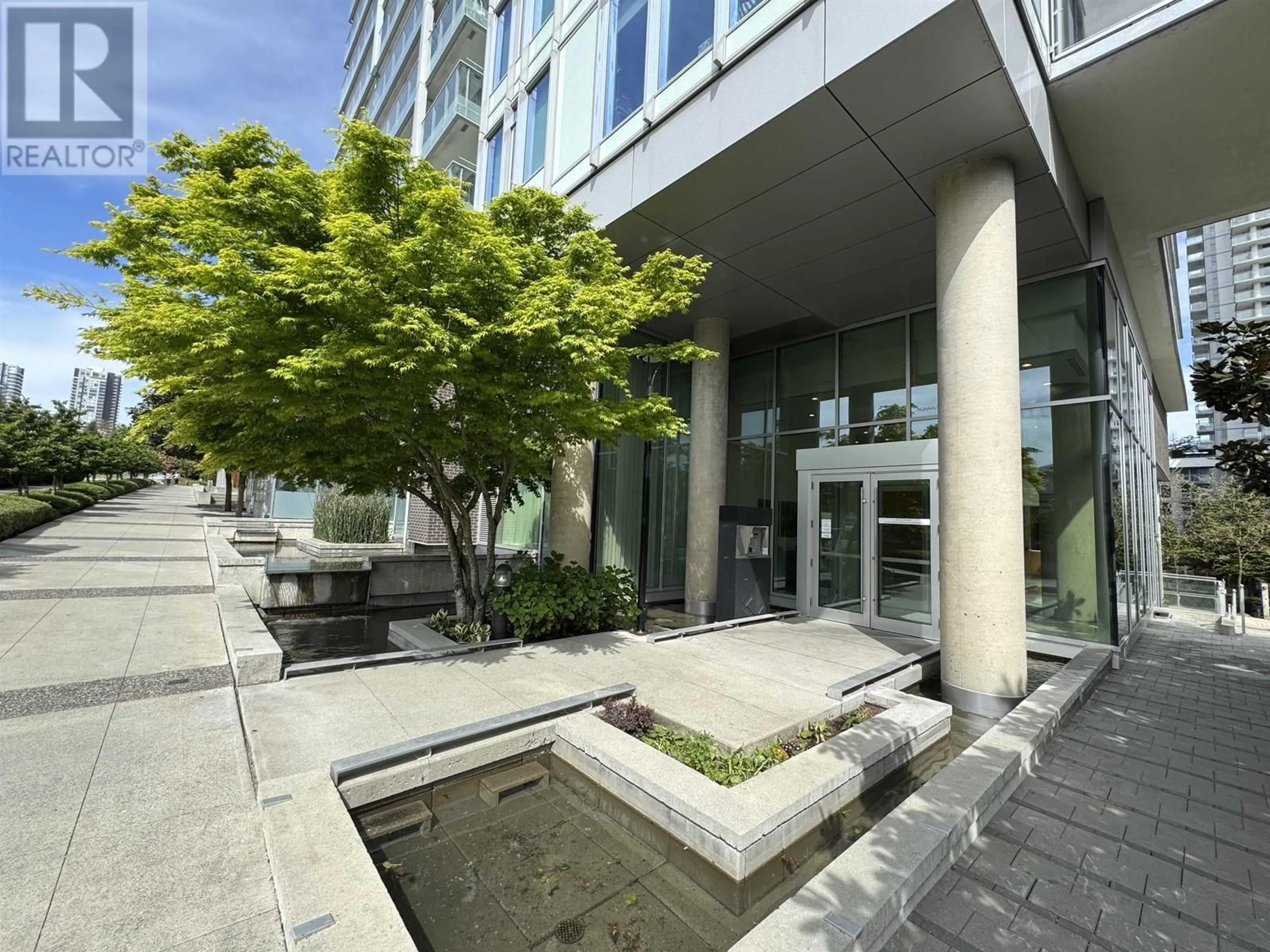 Patio, building for 804 - 8031 NUNAVUT LANE, Vancouver British Columbia V5X0C9
