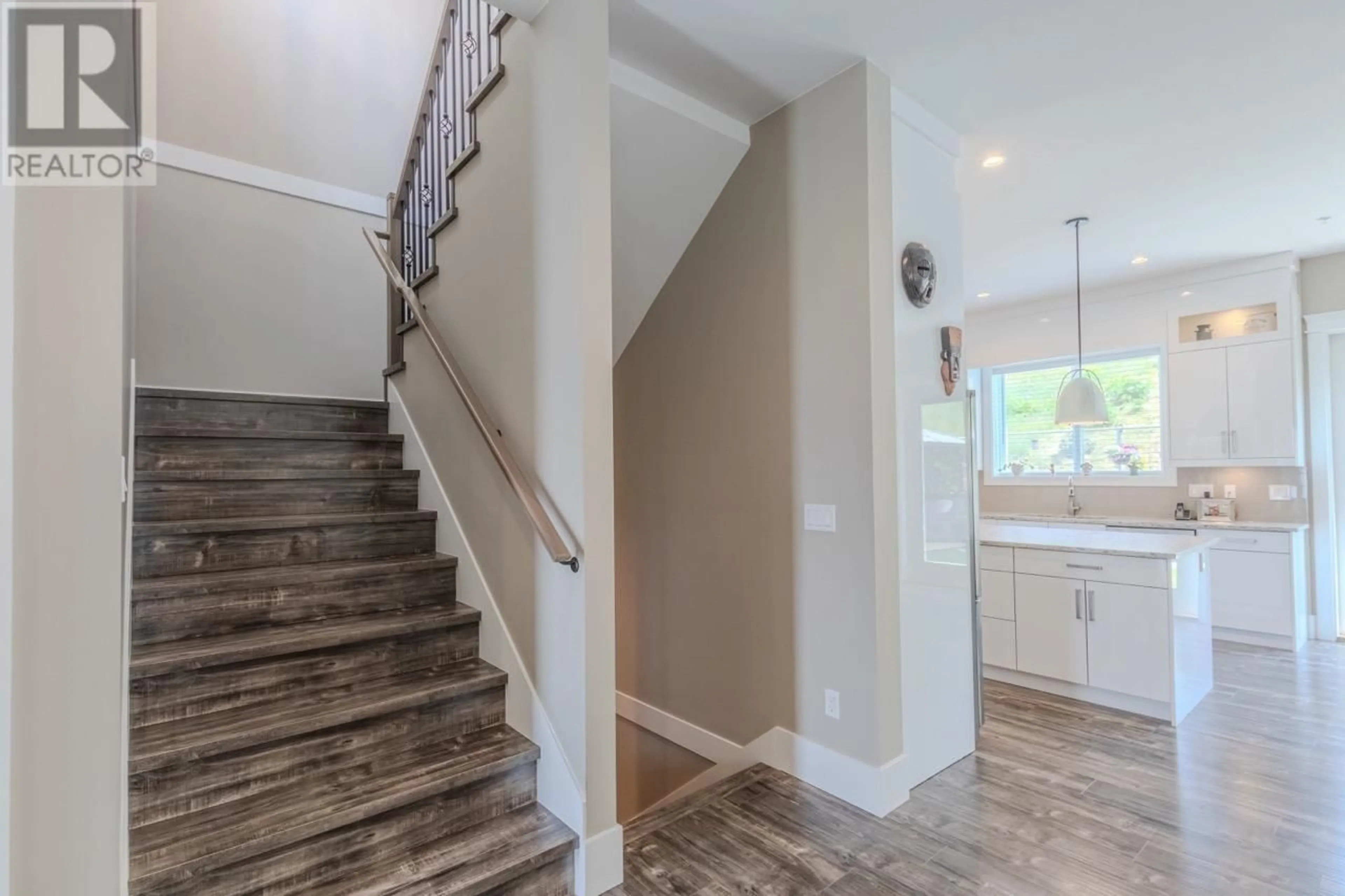 Stairs for 10556 MCVEETY STREET, Maple Ridge British Columbia V2W0K3