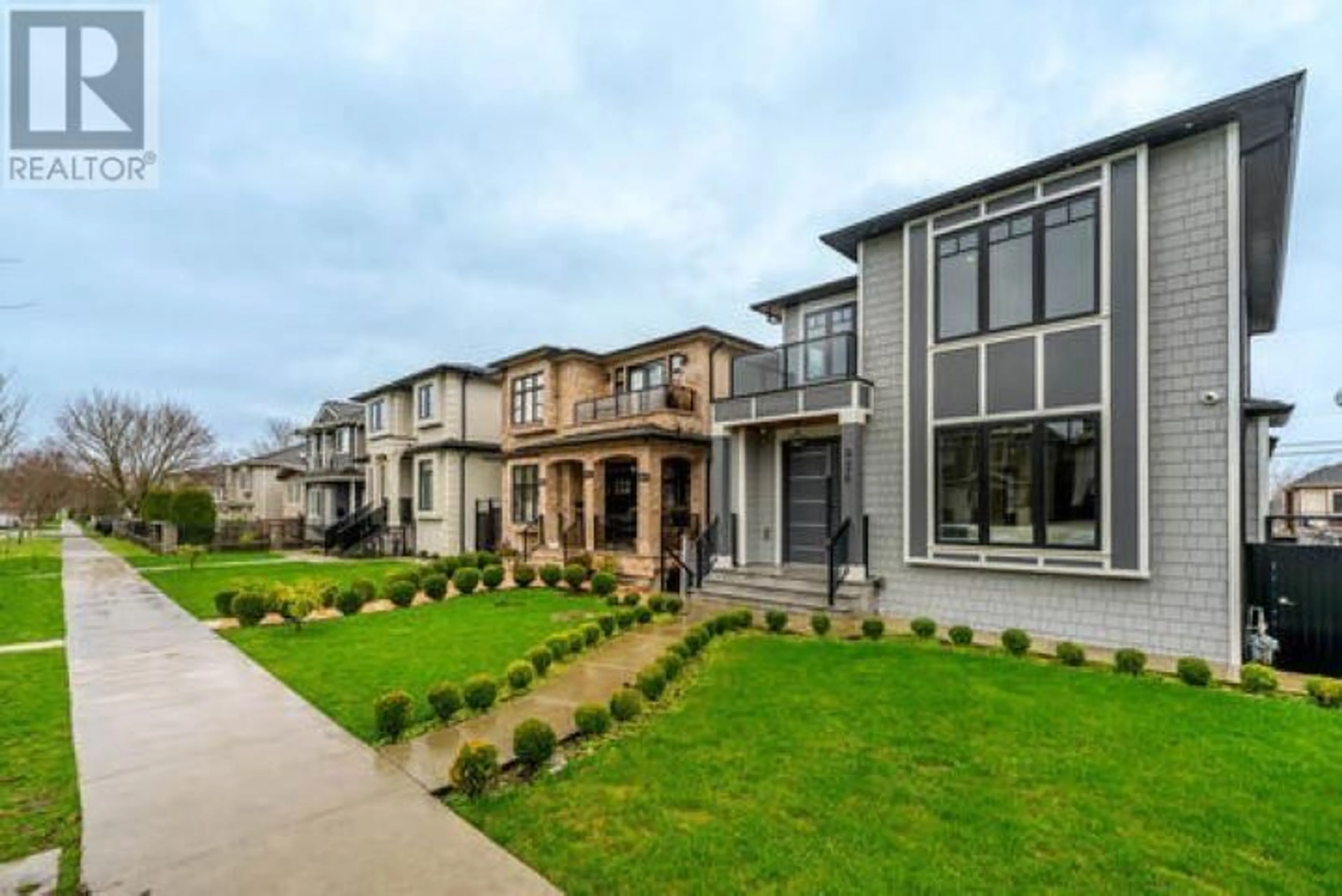 Unknown for 926 58TH AVENUE, Vancouver British Columbia V5X1W5