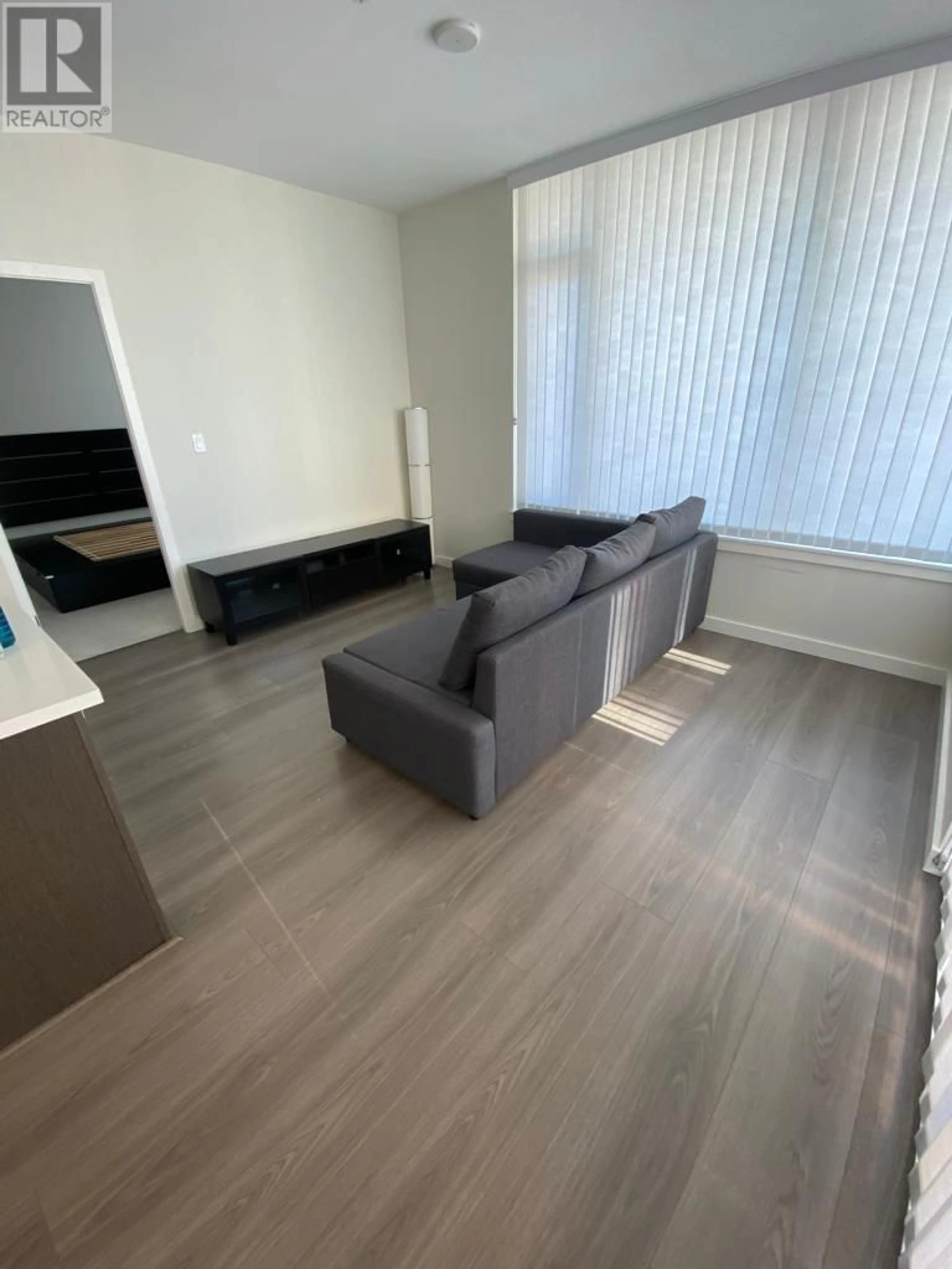 A pic of a room for 914 - 8628 HAZELBRIDGE WAY, Richmond British Columbia V6X0R5