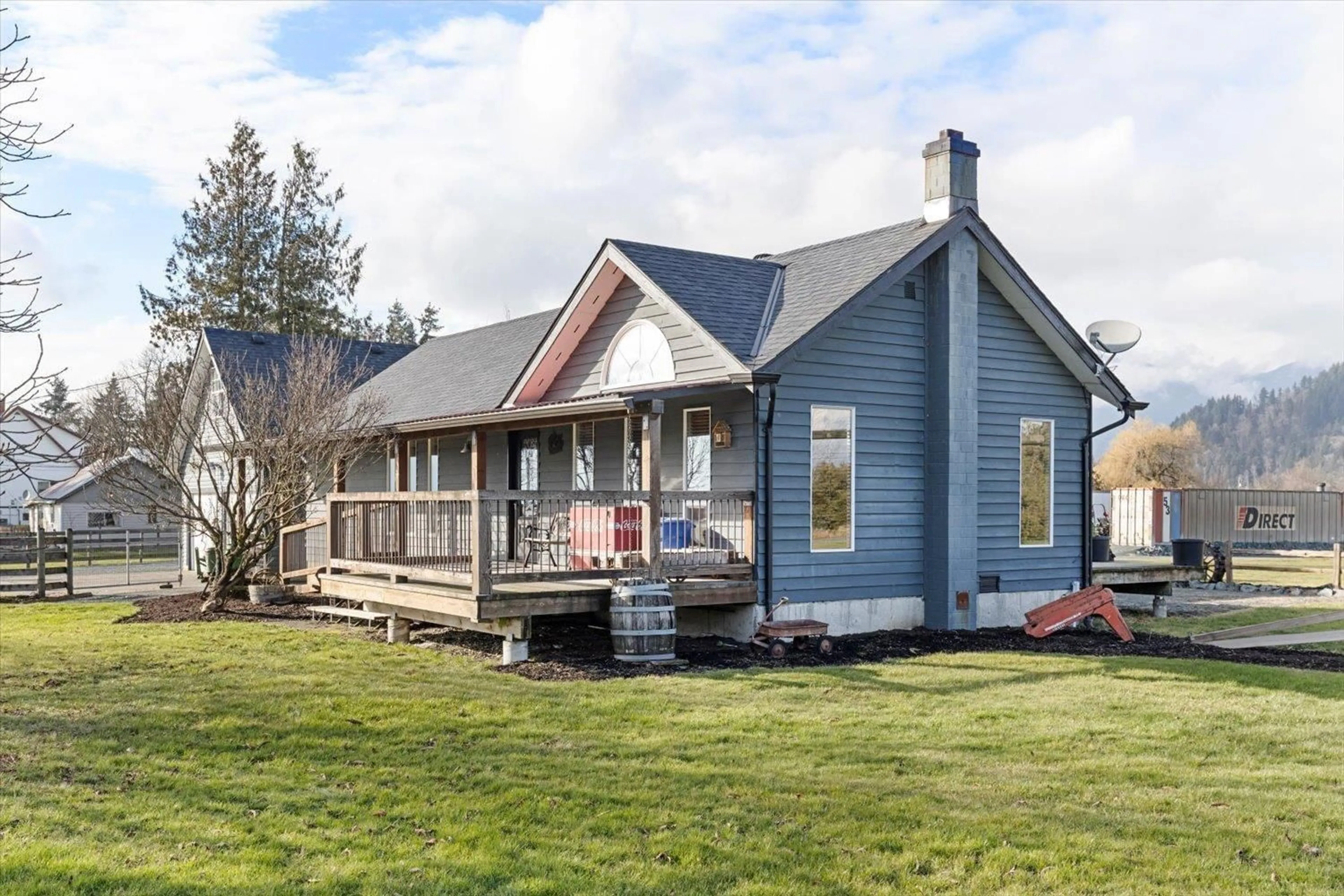 A pic from outside/outdoor area/front of a property/back of a property/a pic from drone, building for 43305 ADAMS ROAD, Sardis - Greendale British Columbia V2R4L1
