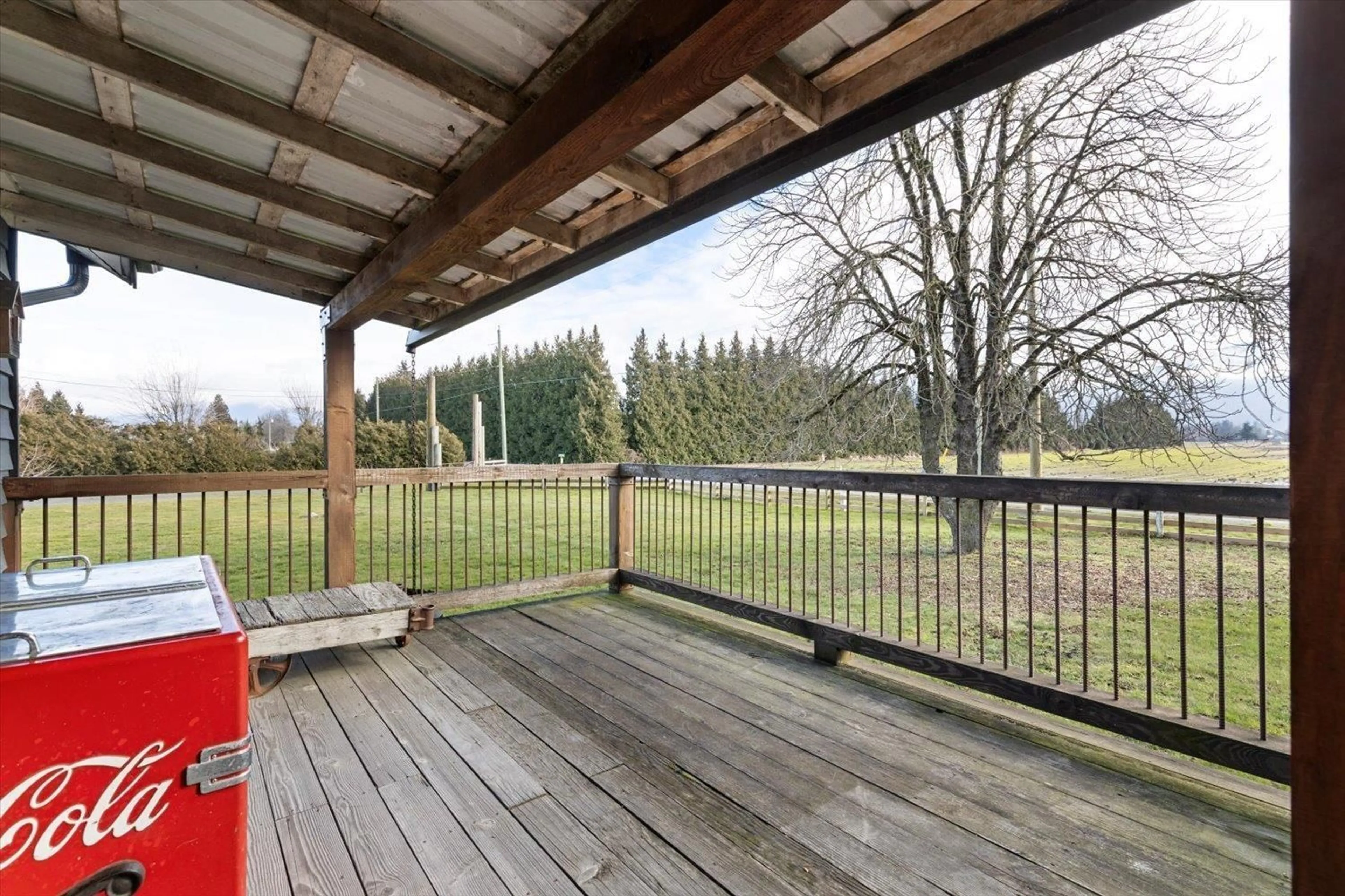 Patio, unknown for 43305 ADAMS ROAD, Sardis - Greendale British Columbia V2R4L1