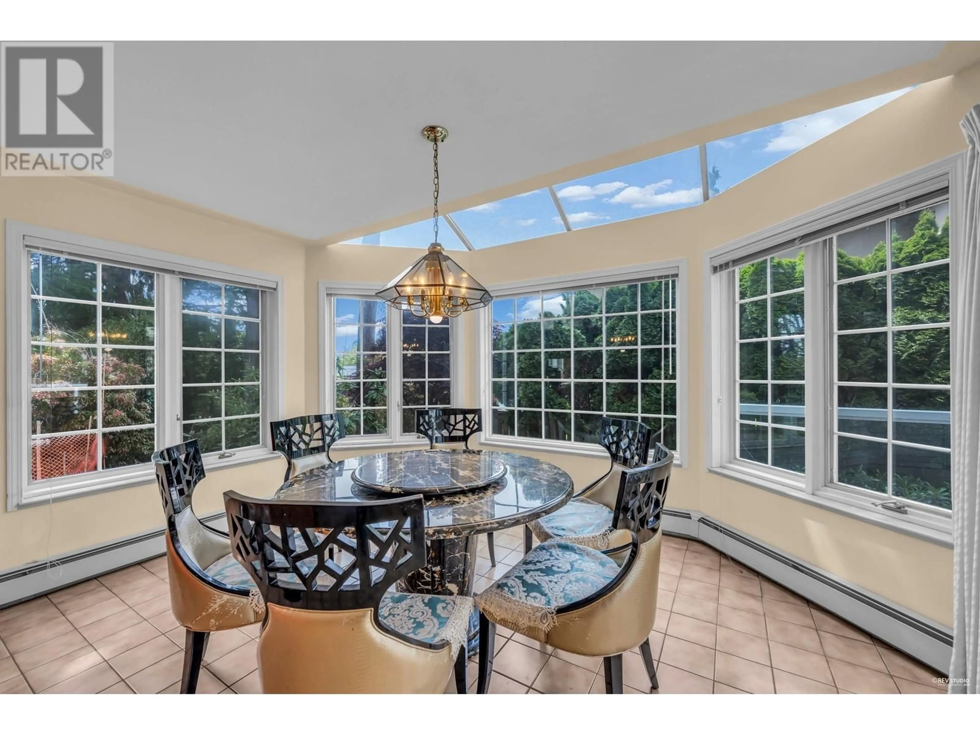 Dining room, ceramic/tile floor for 1338 54TH AVENUE, Vancouver British Columbia V6P1N6