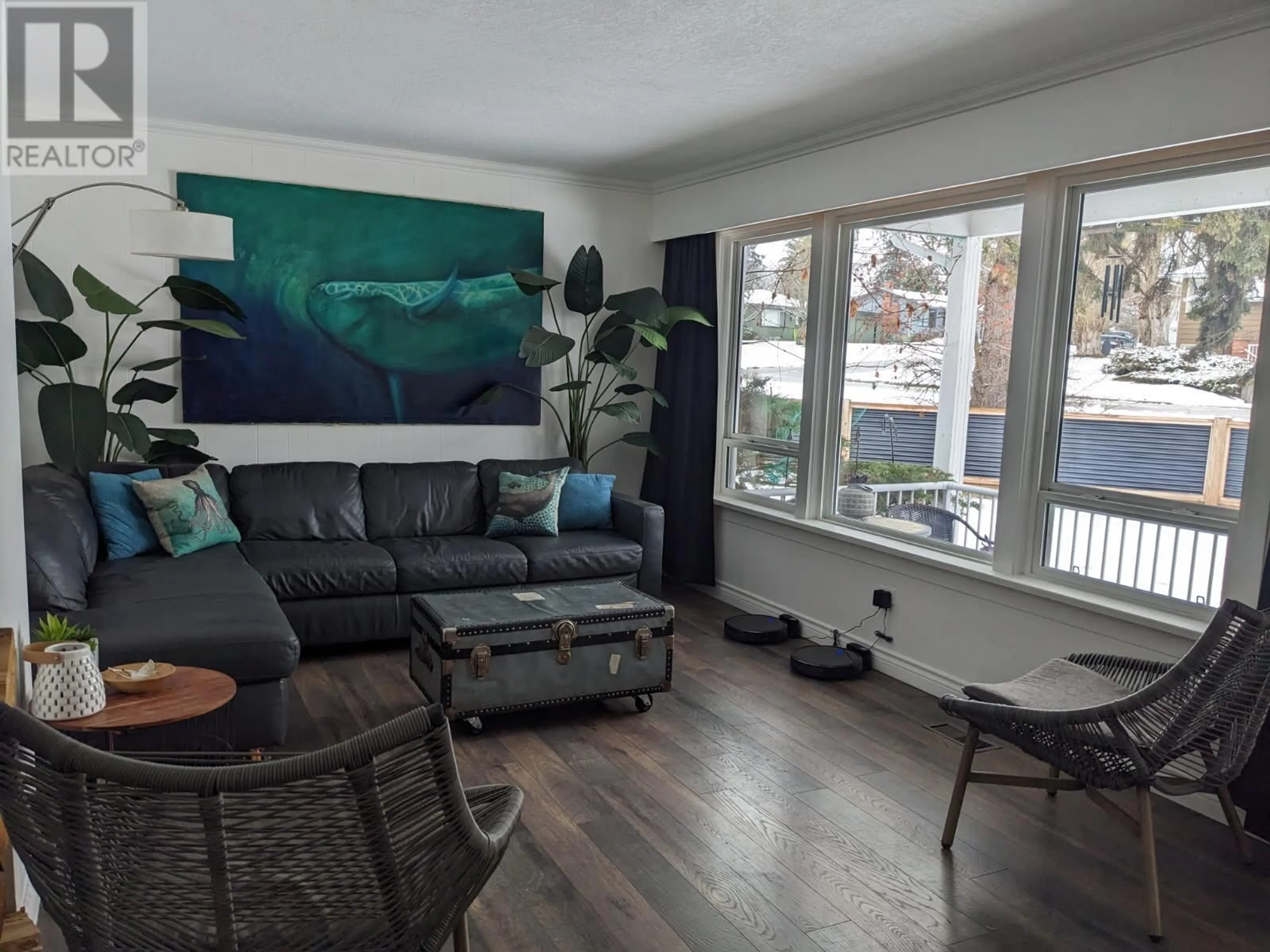 Living room with furniture, wood/laminate floor for 1066 YORSTON AVENUE, Quesnel British Columbia V2J3B1