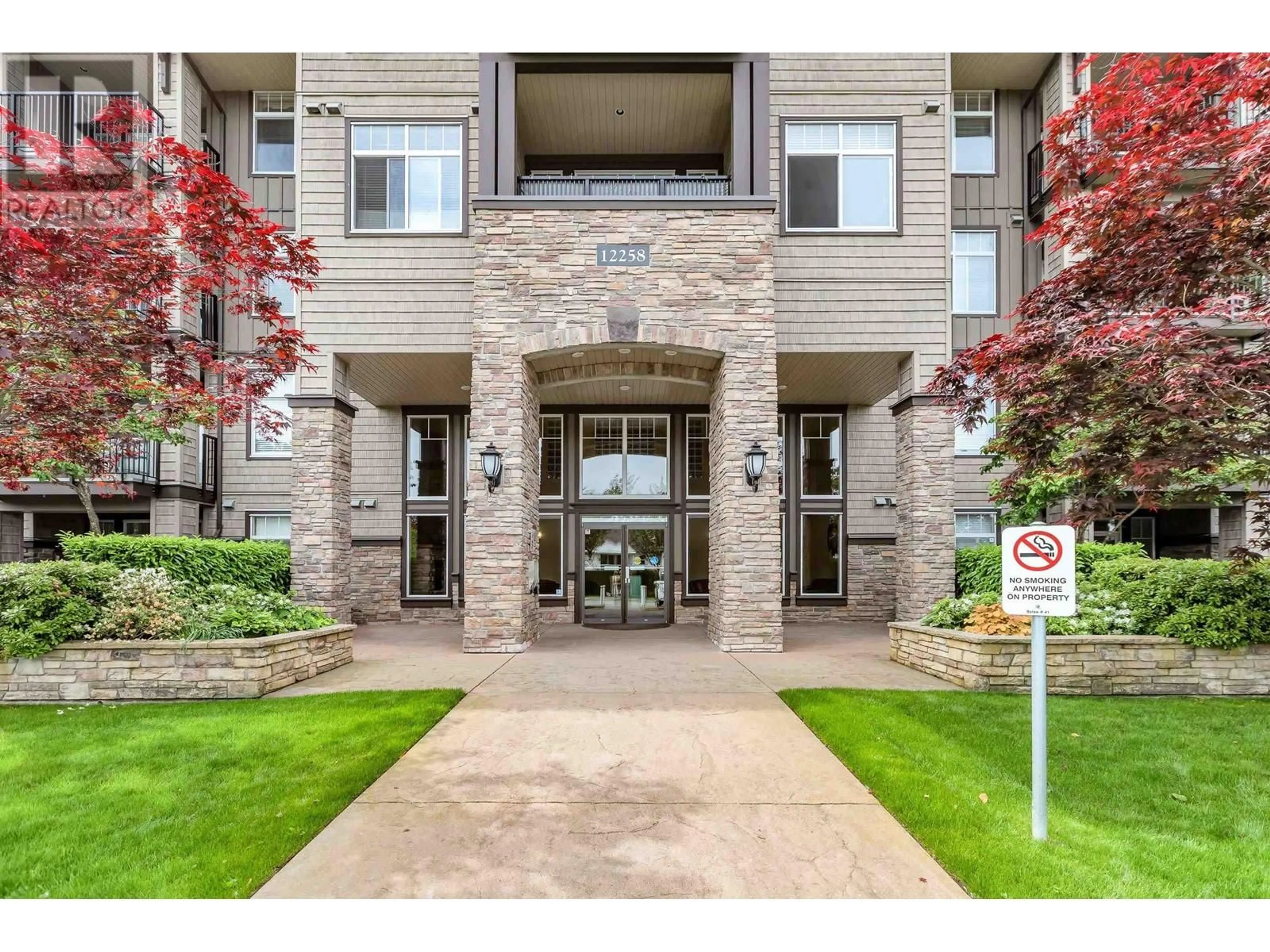 Indoor foyer for 127 - 12258 224 STREET, Maple Ridge British Columbia V2X8Y7