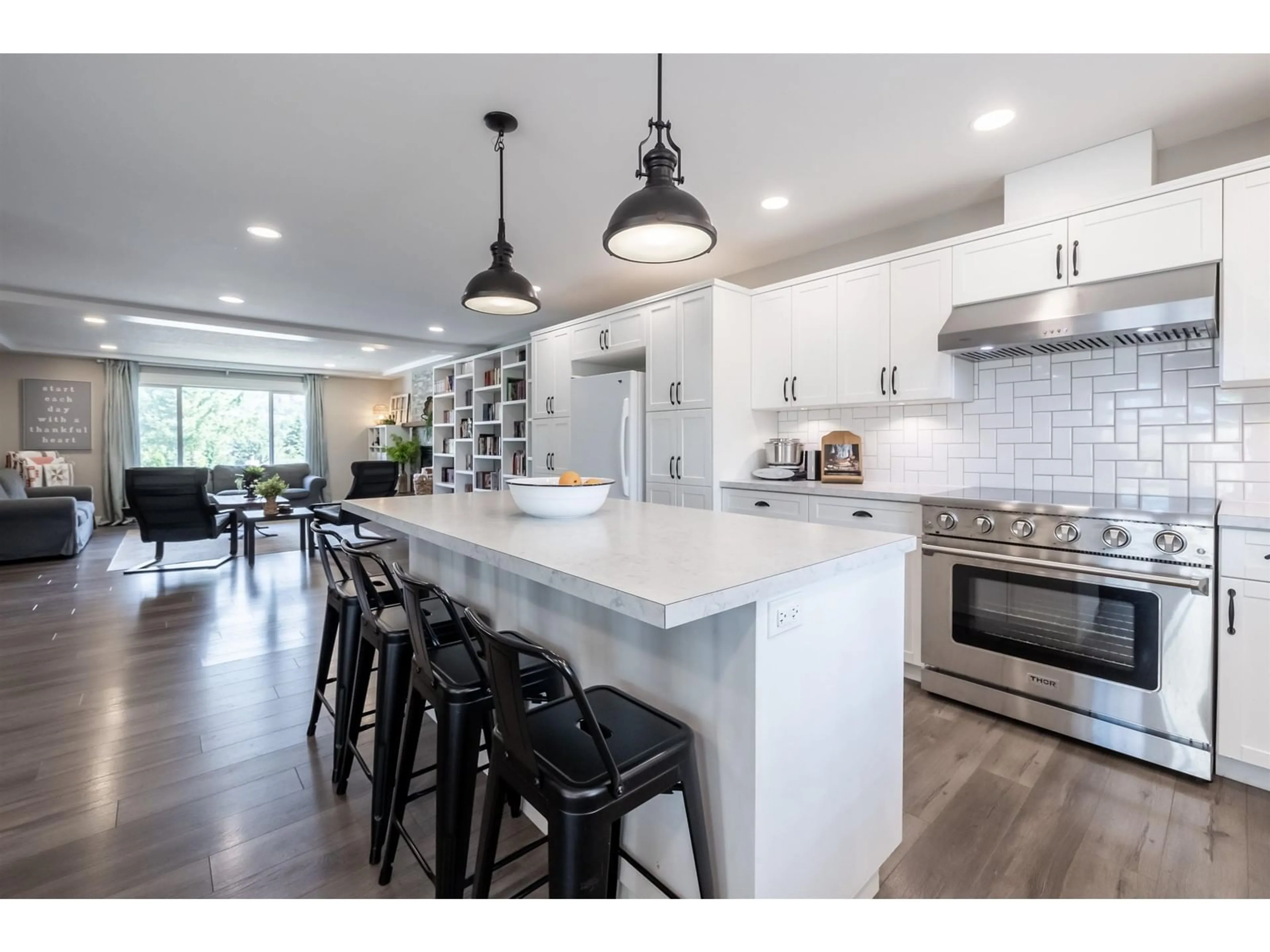 Open concept kitchen, unknown for 35196 HIGH, Abbotsford British Columbia V2S5T9