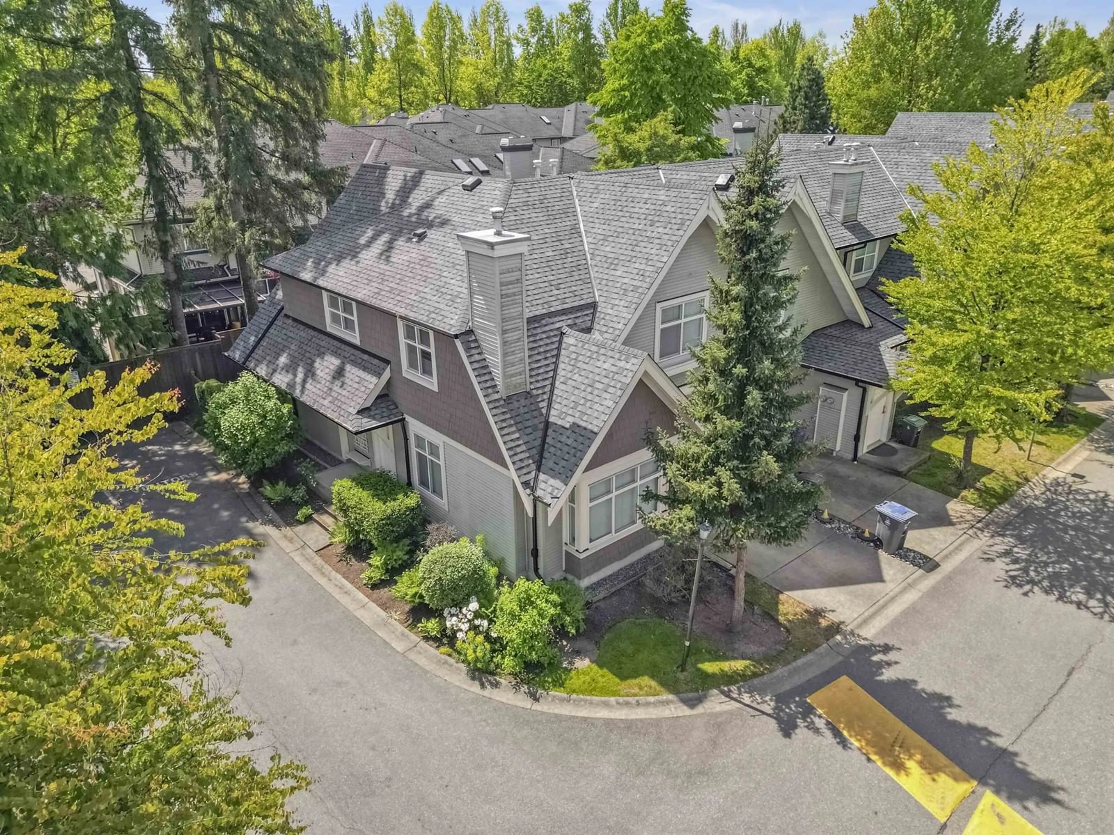 A pic from outside/outdoor area/front of a property/back of a property/a pic from drone, street for 43 - 15968 82, Surrey British Columbia V4N0S9