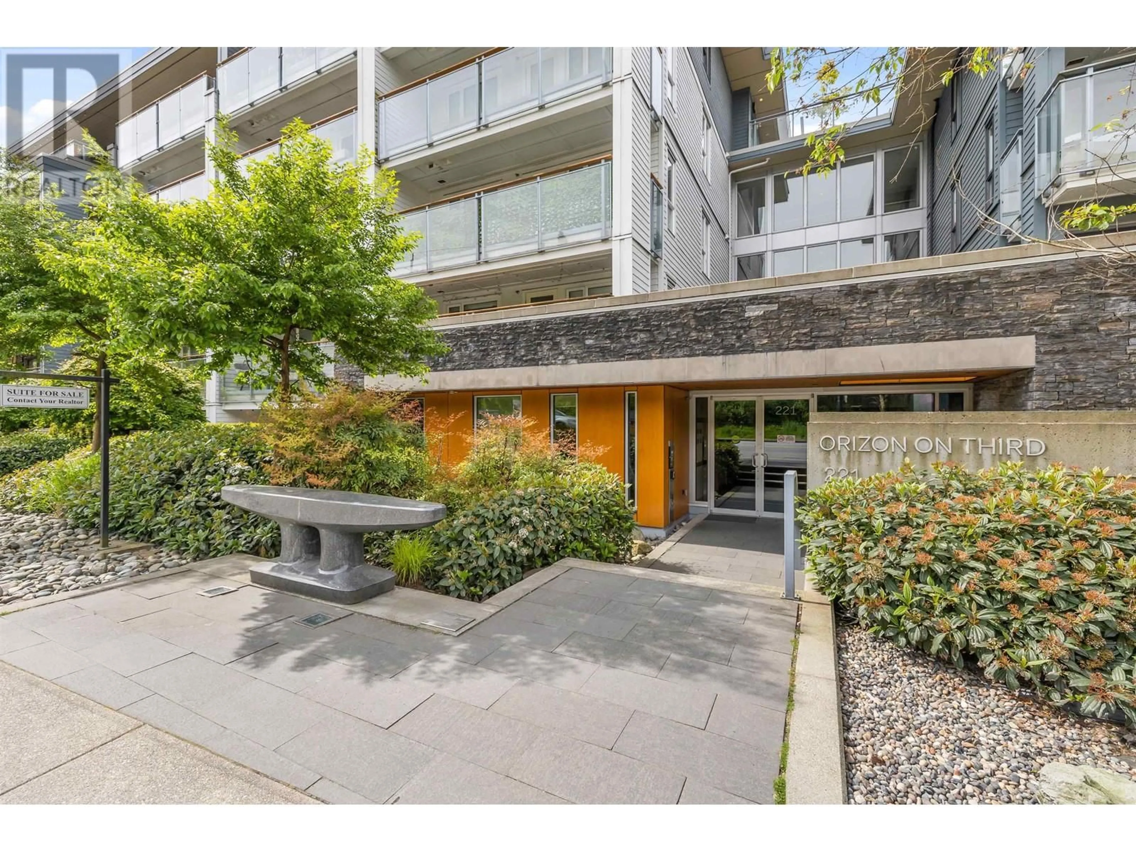 Unknown for 213 - 221 3RD STREET, North Vancouver British Columbia V7L0C1