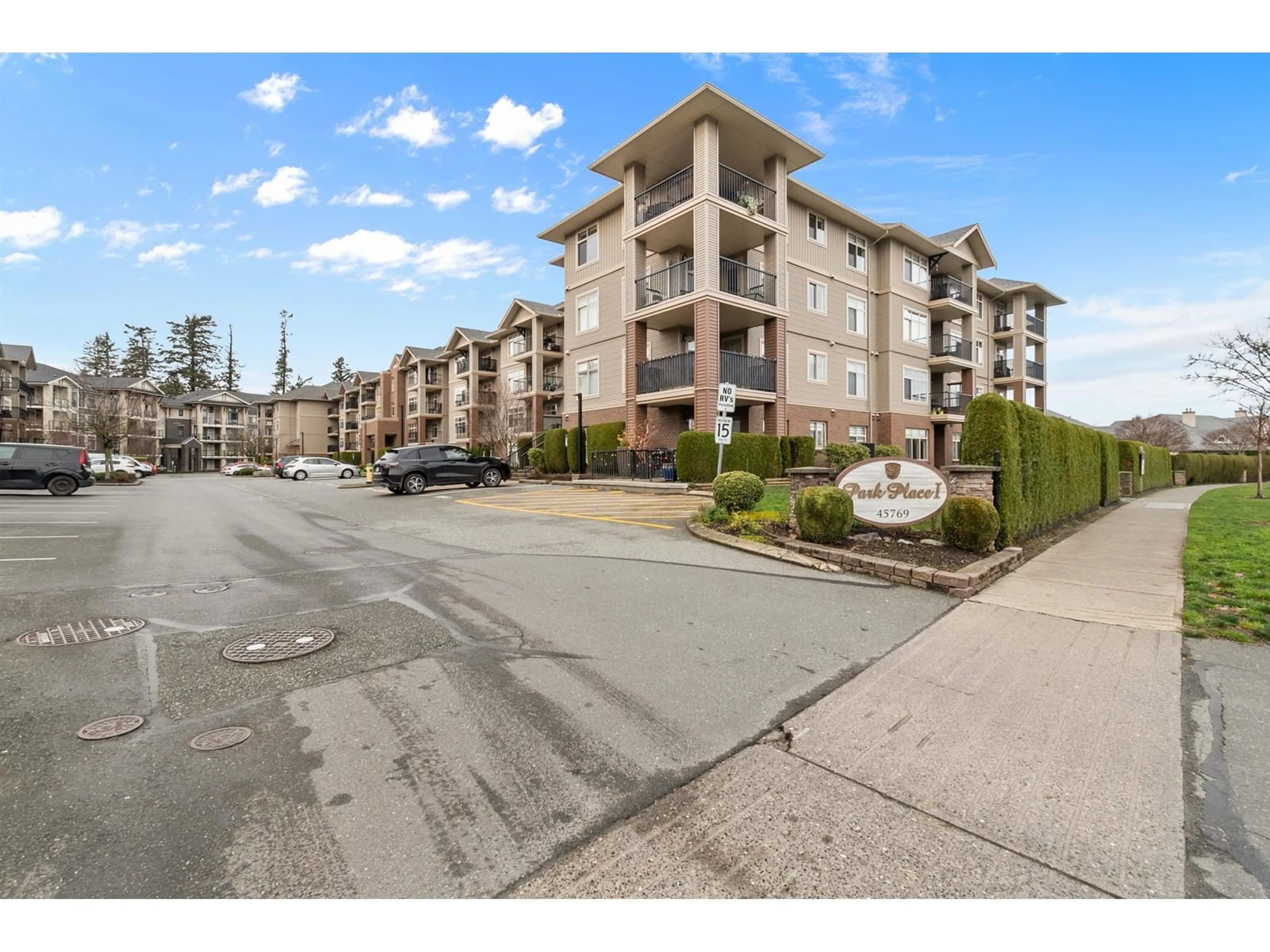 A pic from outside/outdoor area/front of a property/back of a property/a pic from drone, unknown for 115 - 45769 STEVENSON ROAD, Chilliwack British Columbia V2R5Z2