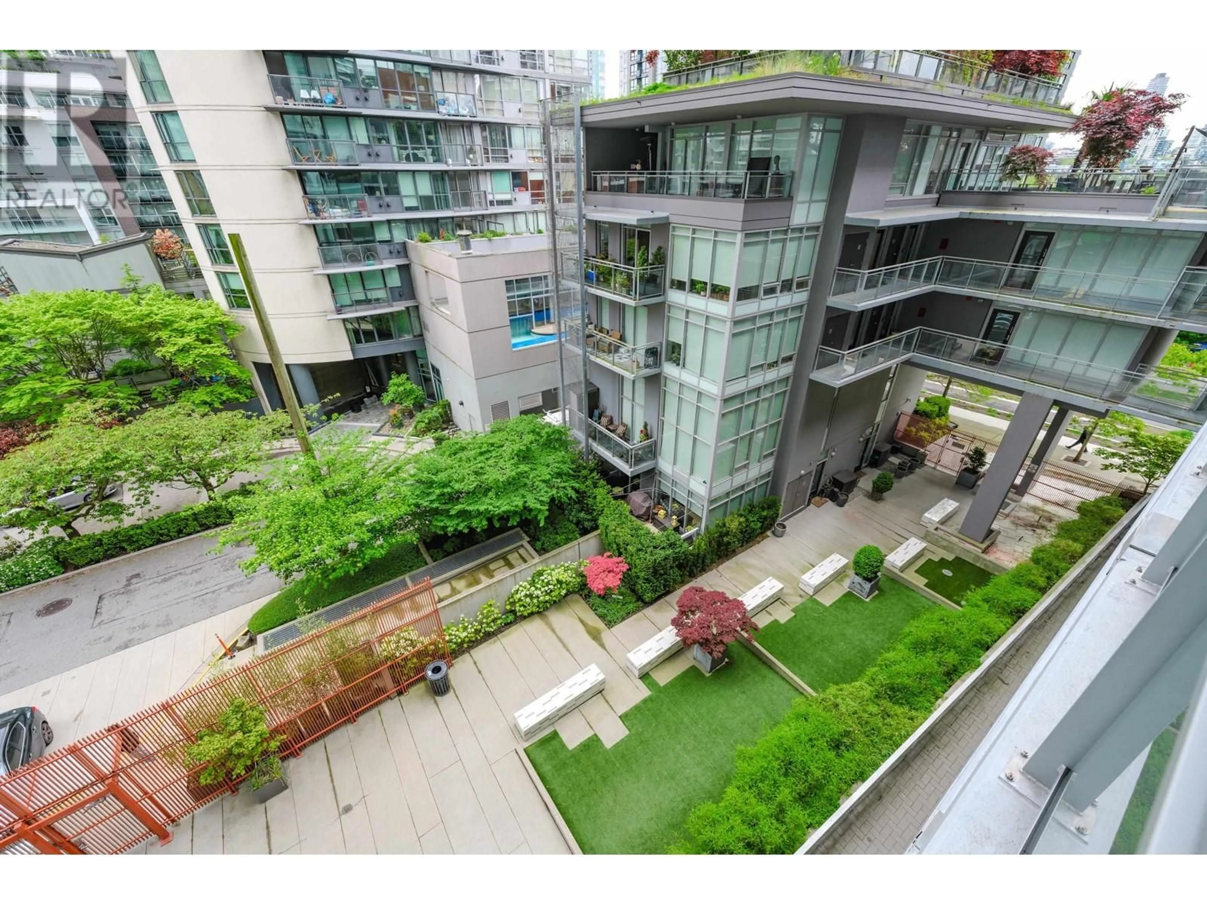 Patio, city buildings view from balcony for 607 - 1372 SEYMOUR STREET, Vancouver British Columbia V6B0L1