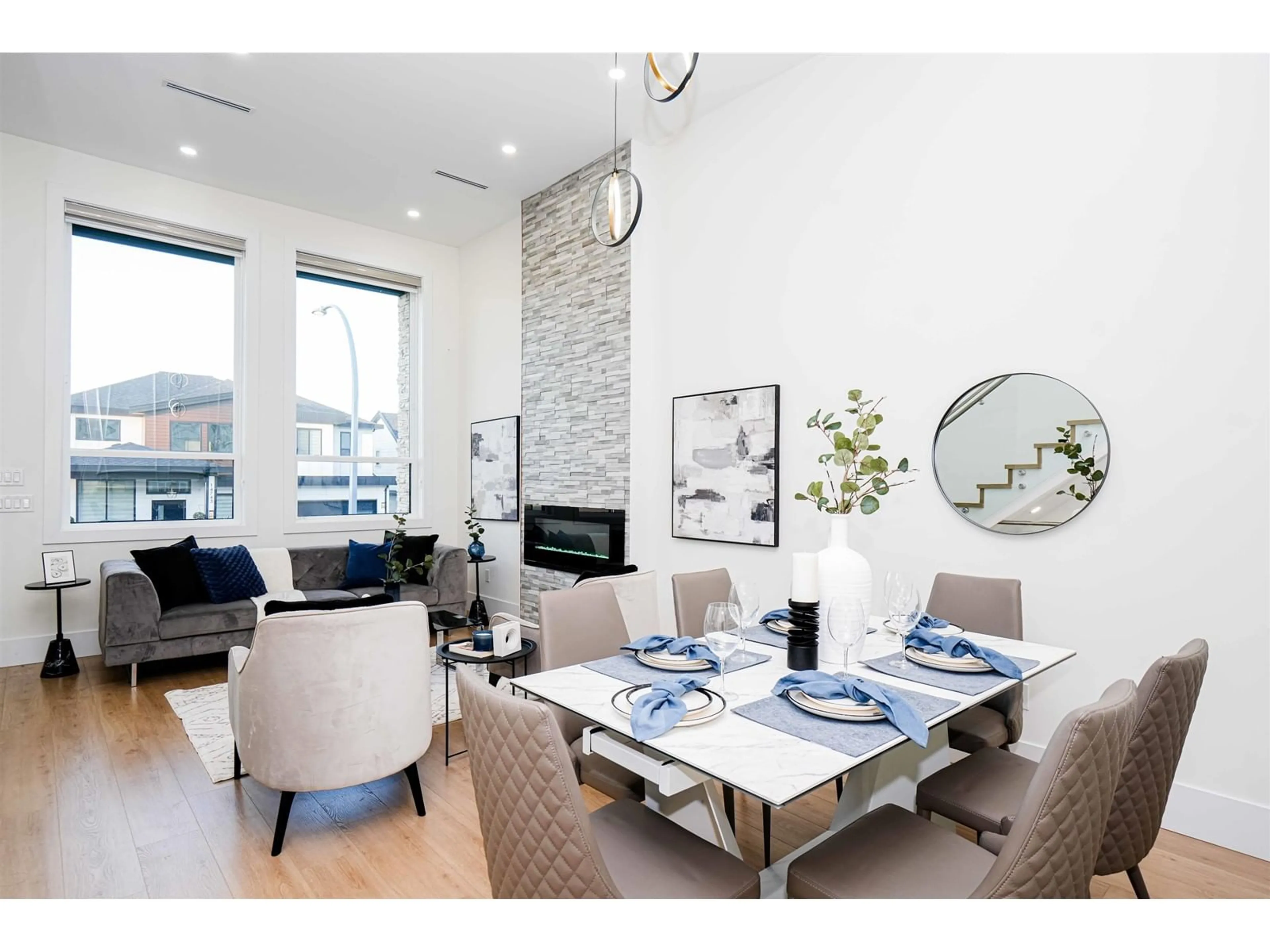 Living room with furniture, unknown for 14742 62A, Surrey British Columbia V3S2W9