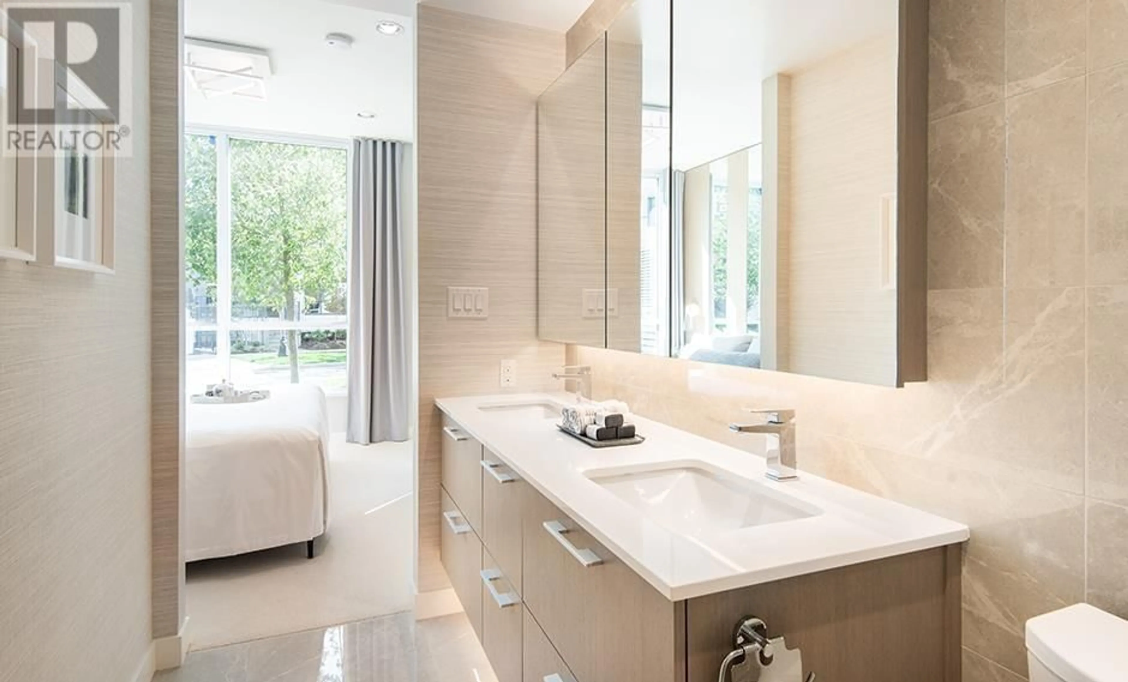 Contemporary bathroom, ceramic/tile floor for 311 - 5608 BERTON AVENUE, Vancouver British Columbia V6S0M6