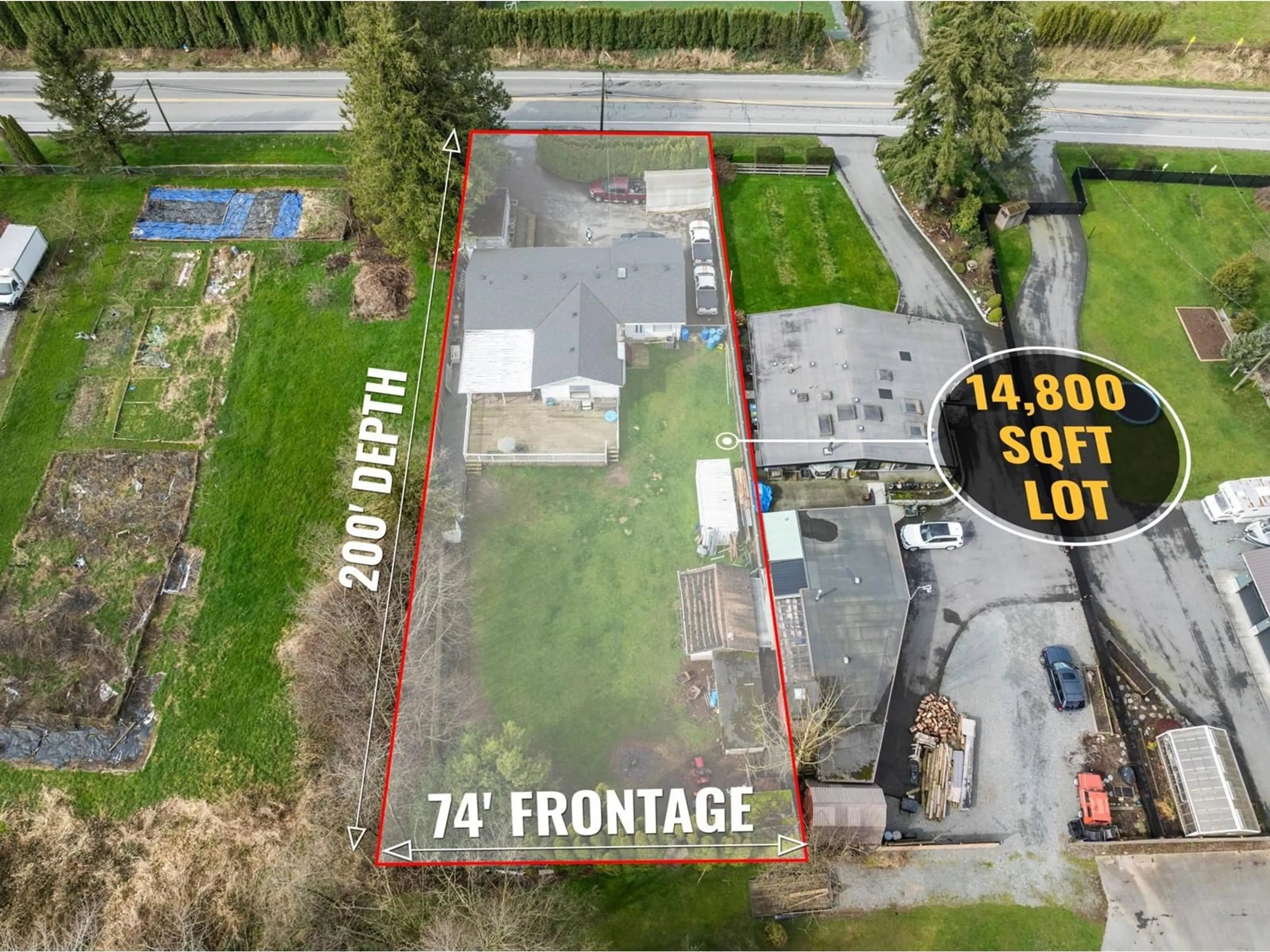 A pic from outside/outdoor area/front of a property/back of a property/a pic from drone, street for 3132 BRADNER, Abbotsford British Columbia V4X1K2