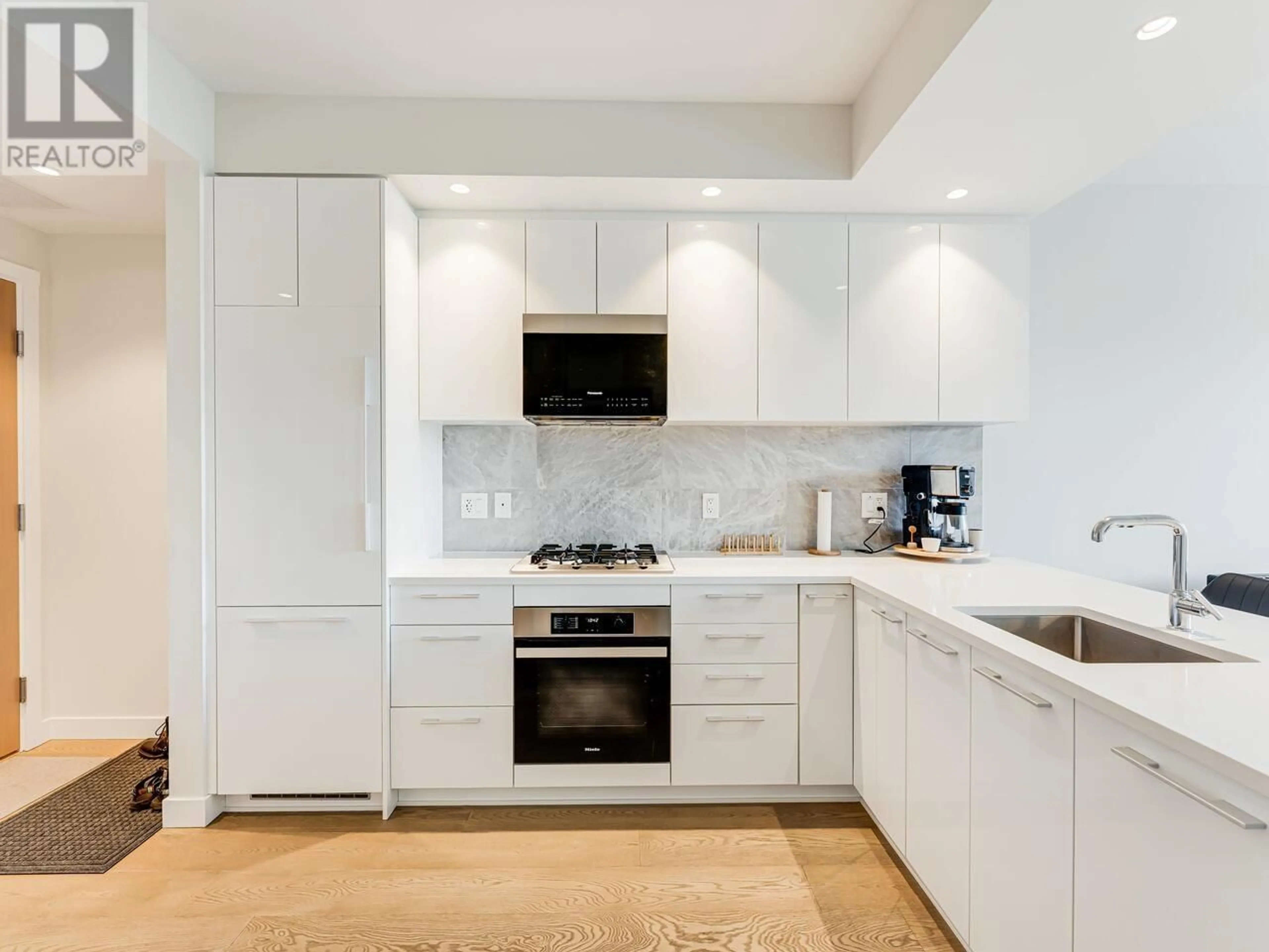 Contemporary kitchen, unknown for 1704 - 5608 BERTON AVENUE, Vancouver British Columbia V6S0M6