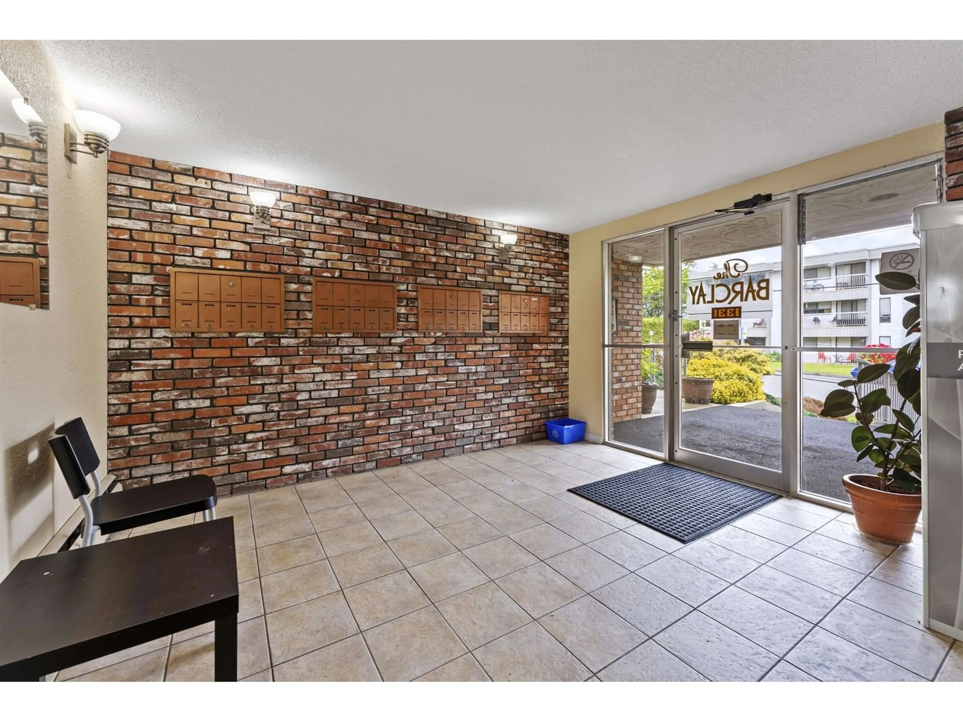 Indoor foyer for 106 - 1331 FIR, White Rock British Columbia V4B4B3