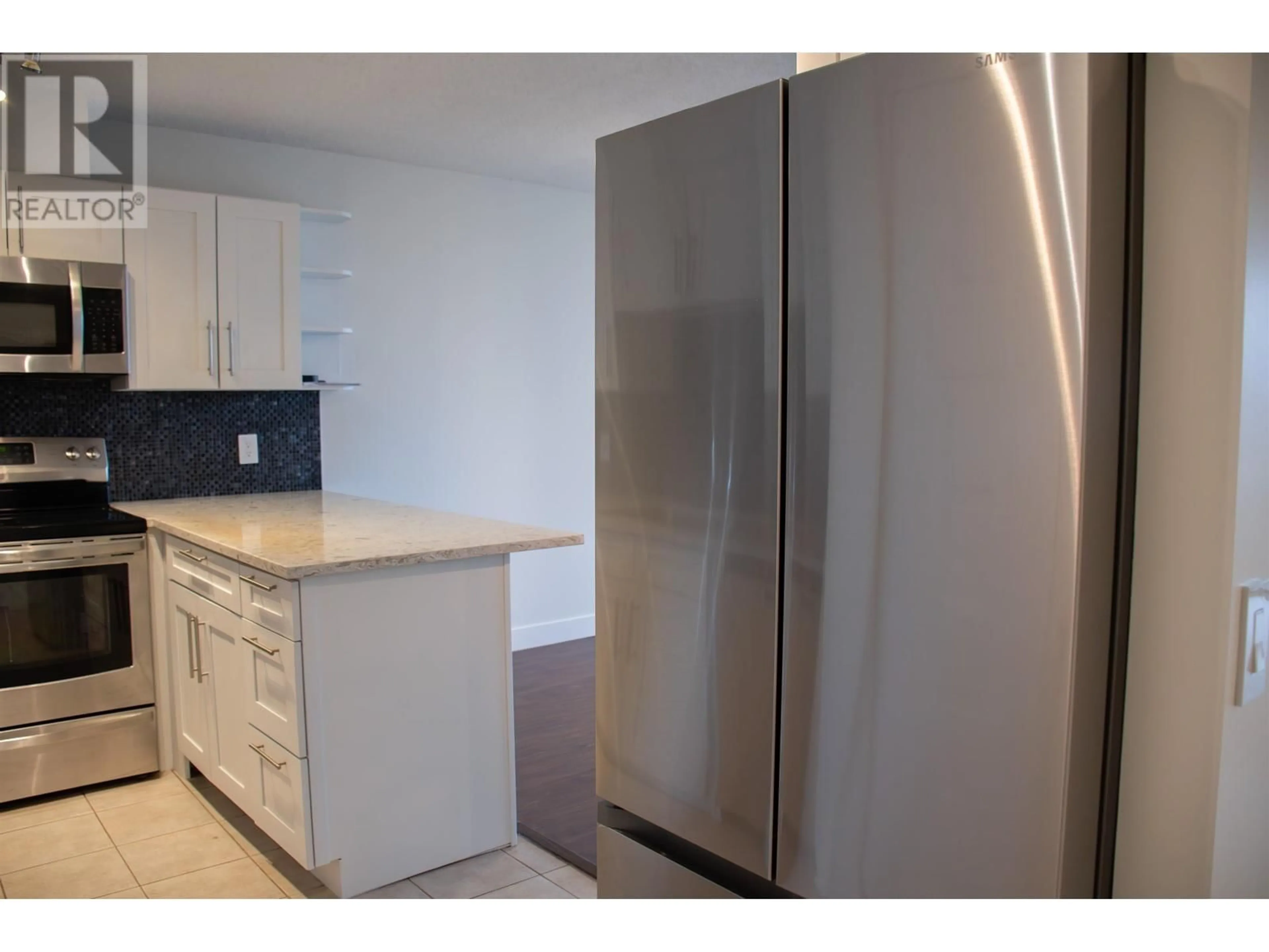 Standard kitchen, unknown for 1301 - 3970 CARRIGAN COURT, Burnaby British Columbia V3N4S5