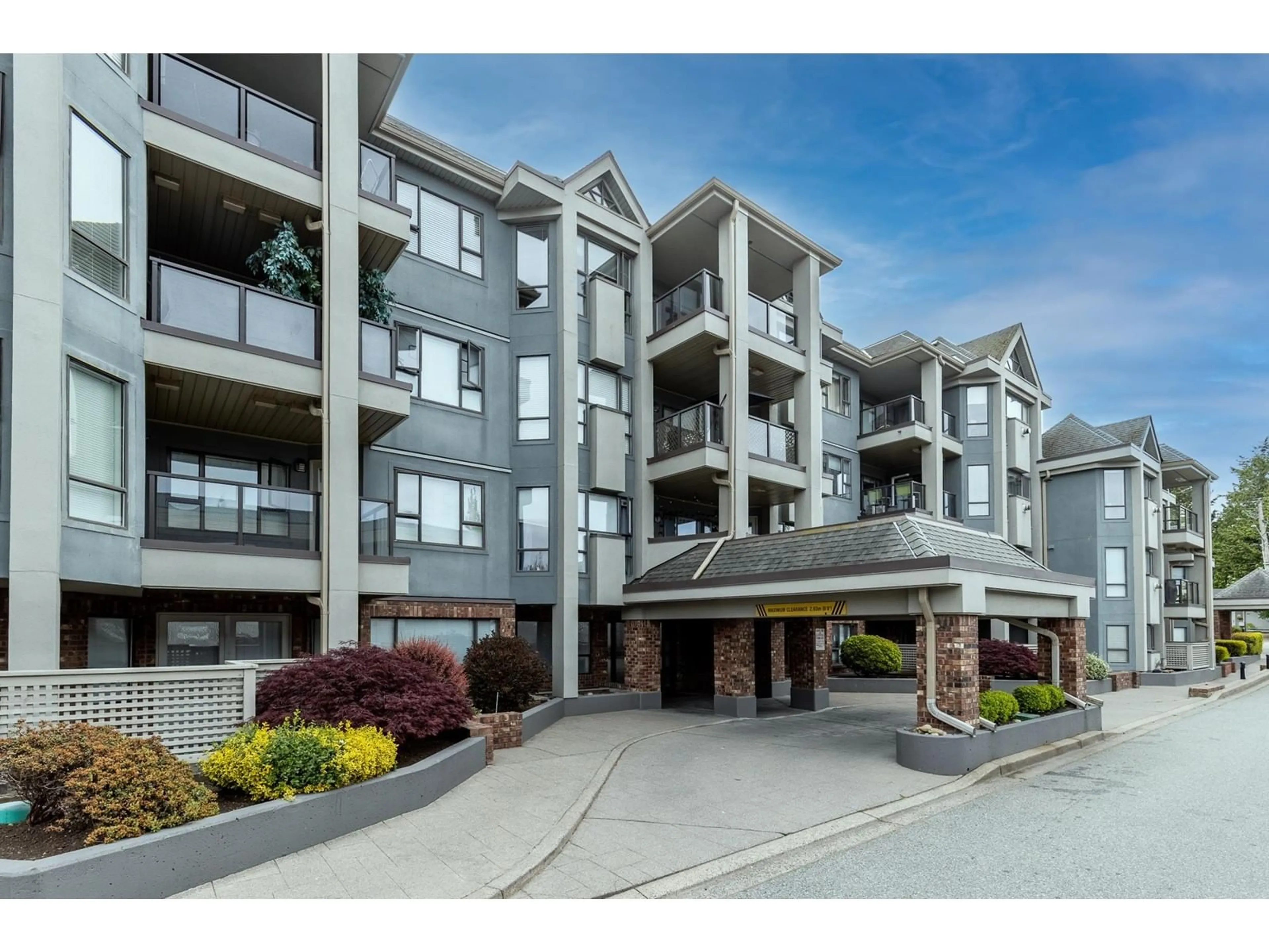 Unknown for 201 - 15241 18, Surrey British Columbia V4A1W9