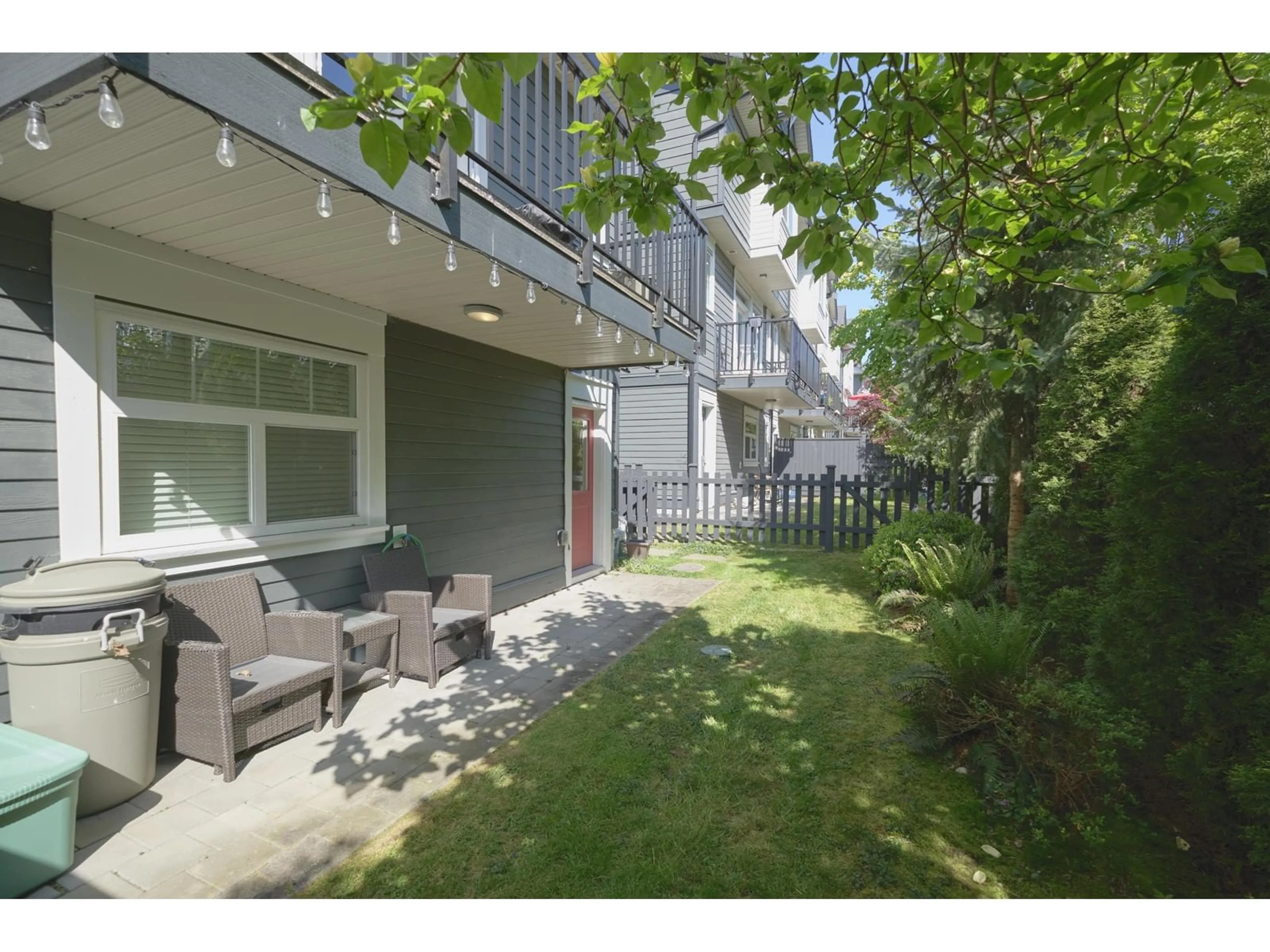 Patio, street for 20 - 7665 209, Langley British Columbia V2Y0V2