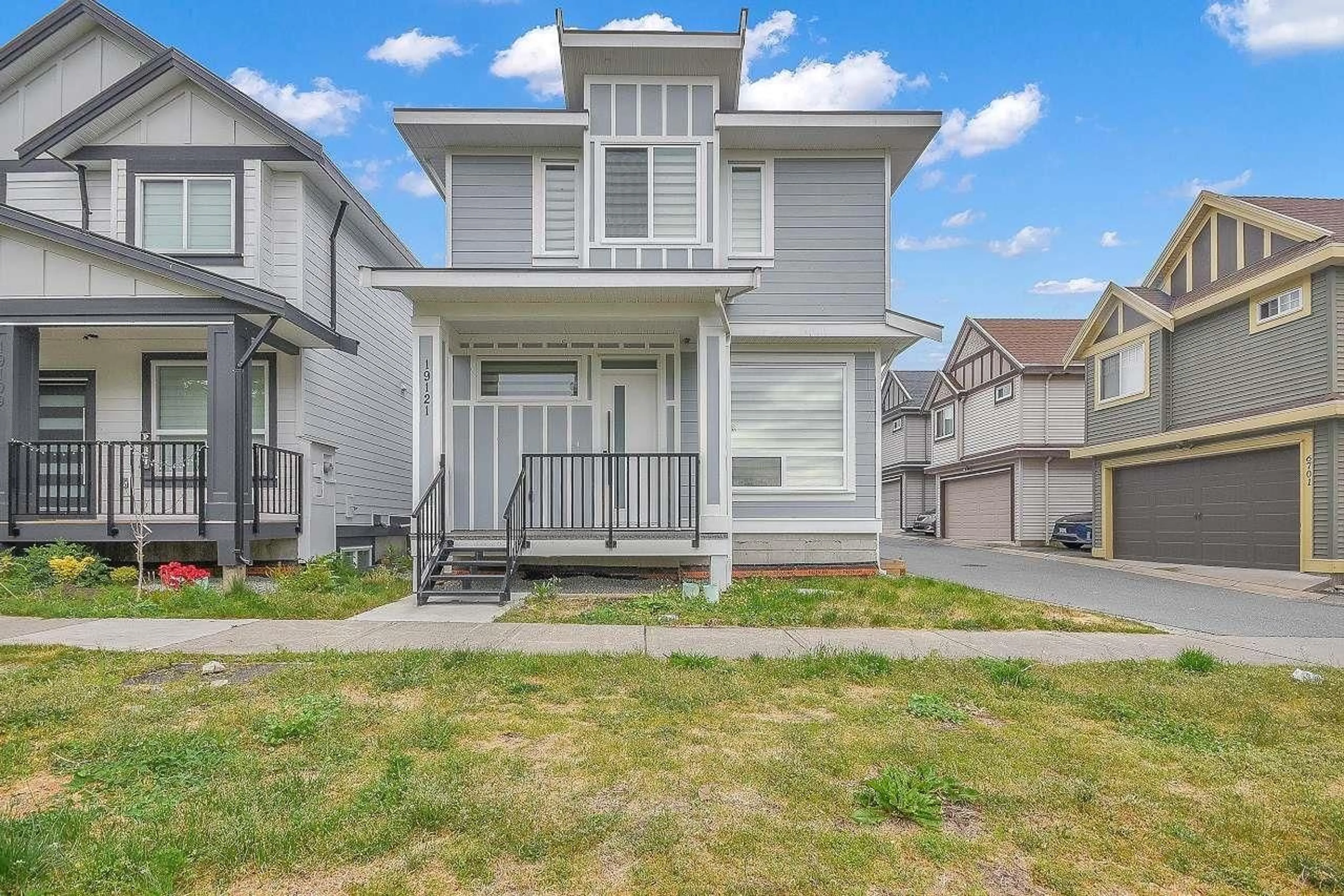 Home with vinyl exterior material, street for 19121 67, Surrey British Columbia V4N6A4