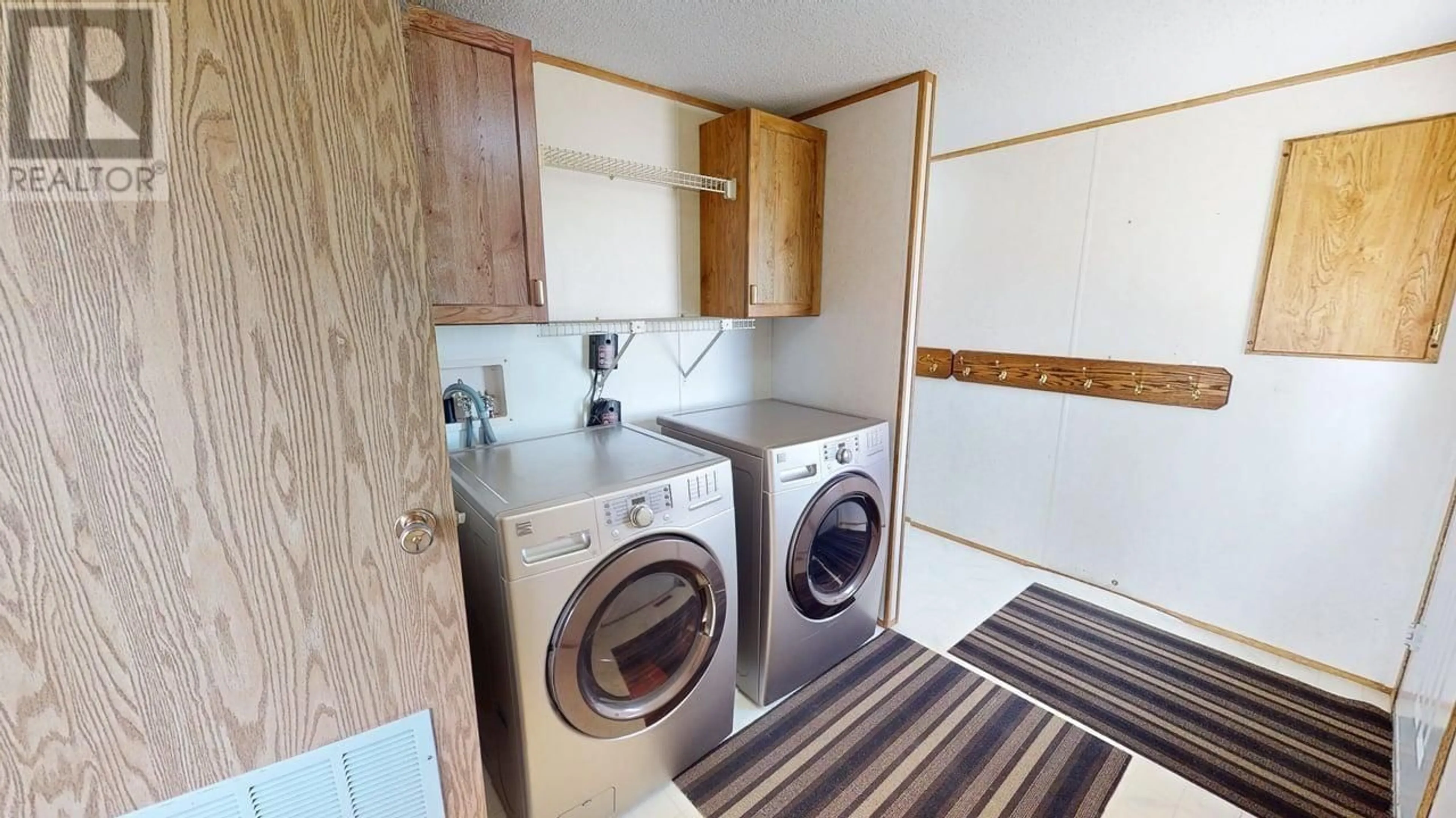 Laundry room for 6396 DAISY AVENUE, Fort St. John British Columbia V1J8J8