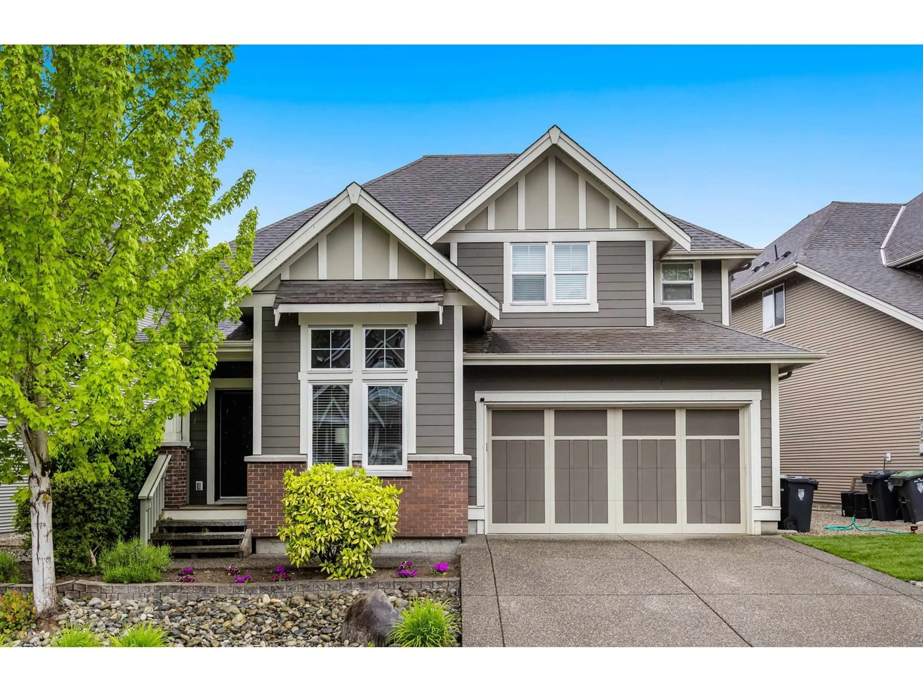 Home with vinyl exterior material, street for 7065 208A, Langley British Columbia V2Y0J2
