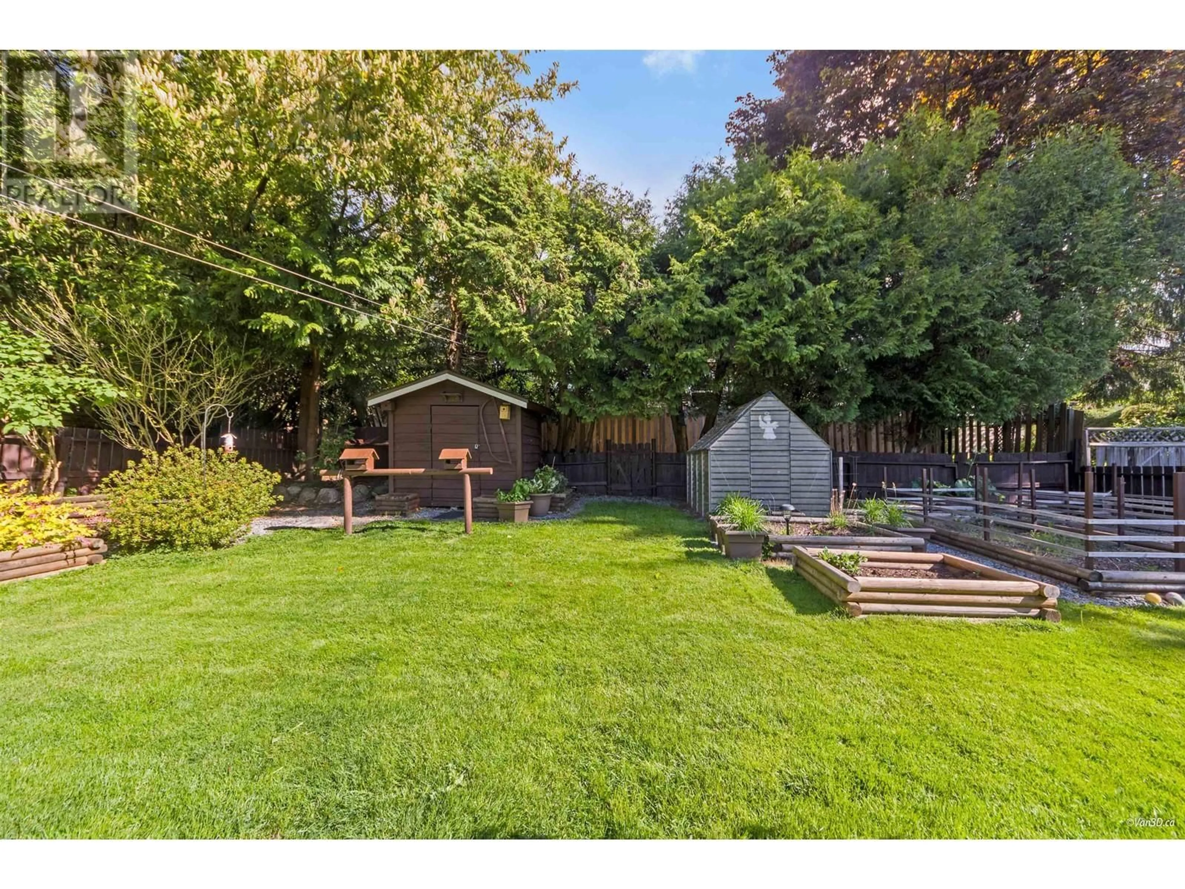 A pic from outside/outdoor area/front of a property/back of a property/a pic from drone, unknown for 1144 DORAN ROAD, North Vancouver British Columbia V7K1M7