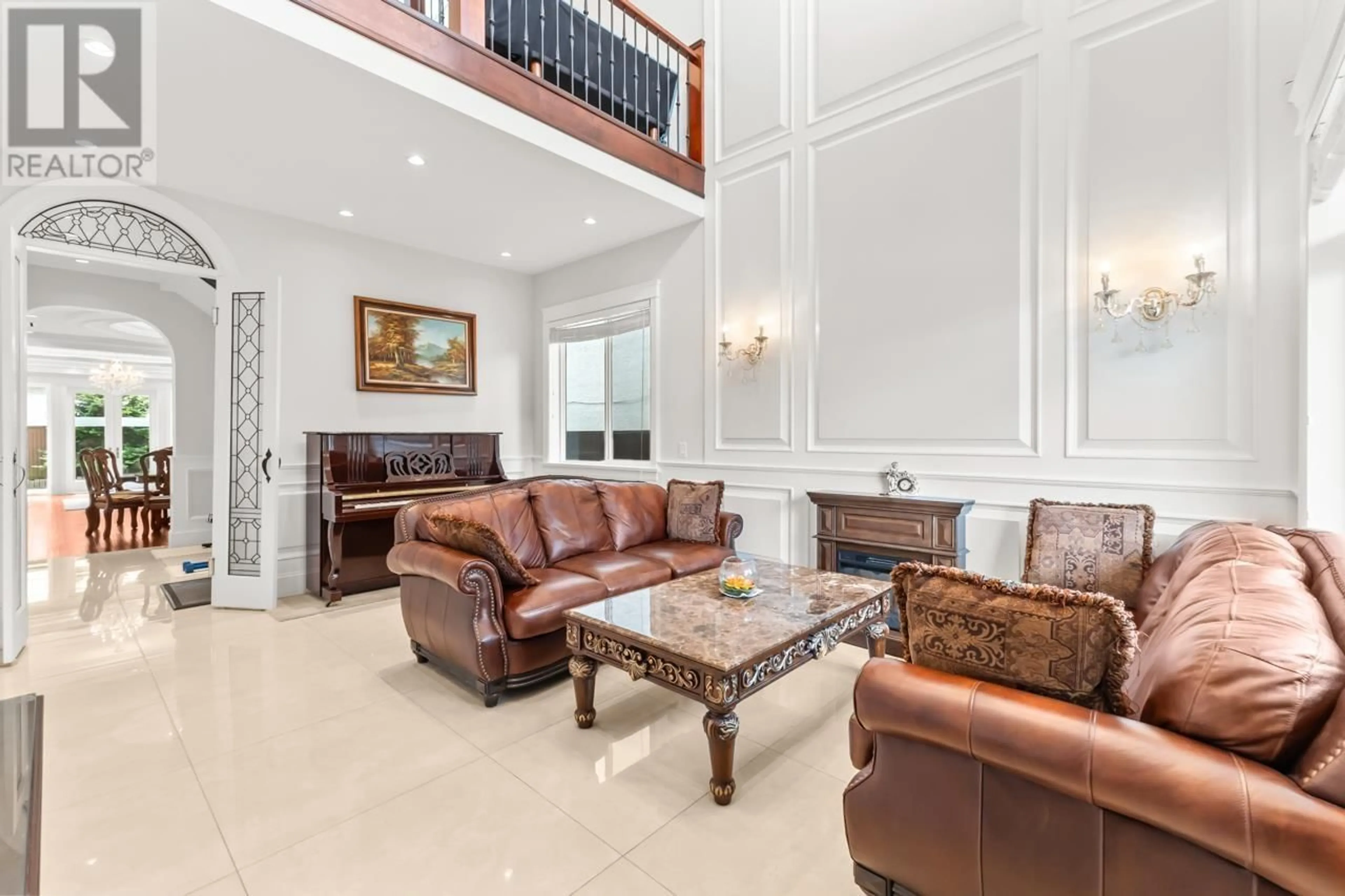 Lobby for 6360 STEELE COURT, Richmond British Columbia V7E4G7