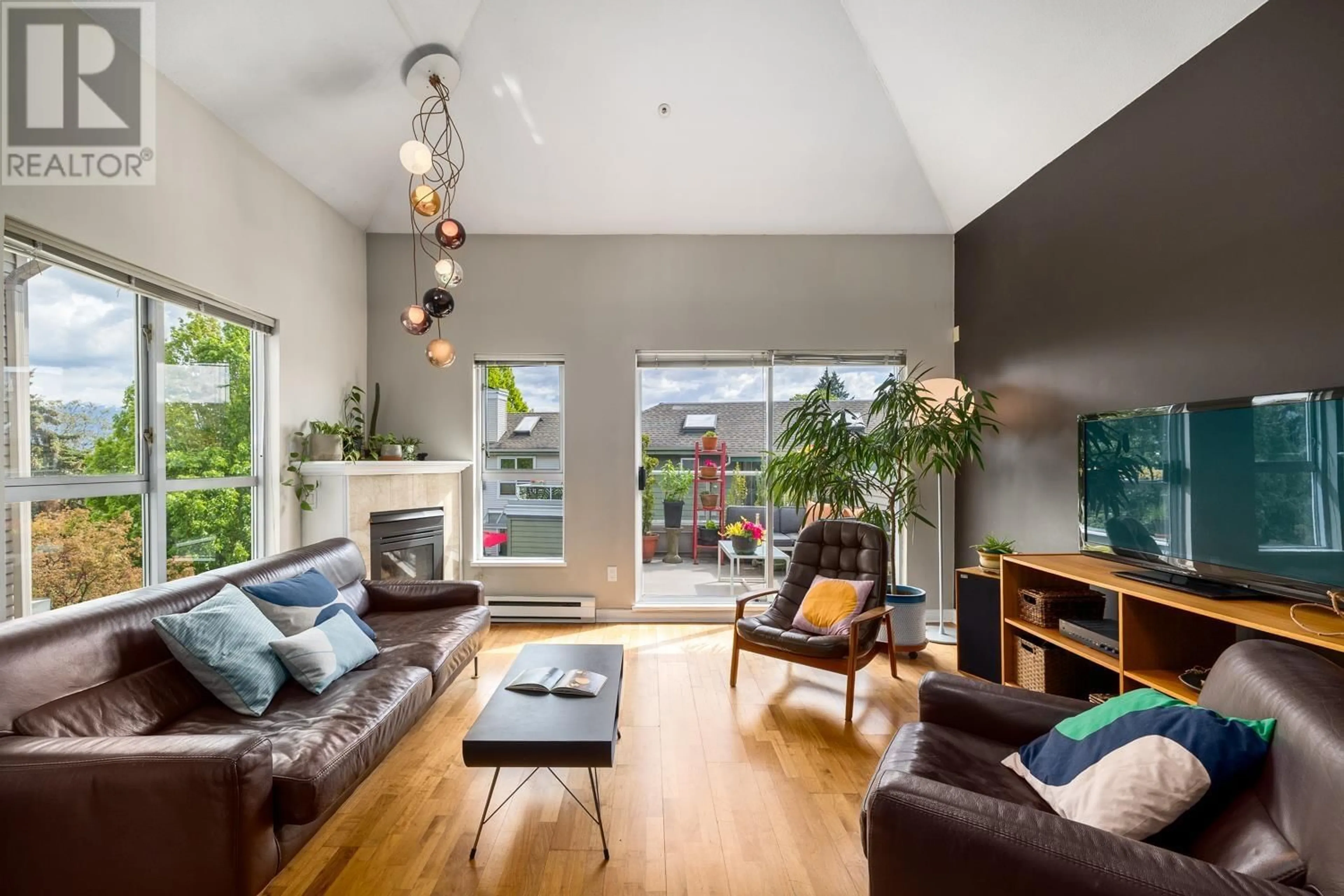 Living room with furniture, unknown for 404 - 3480 MAIN STREET, Vancouver British Columbia V5V3N2