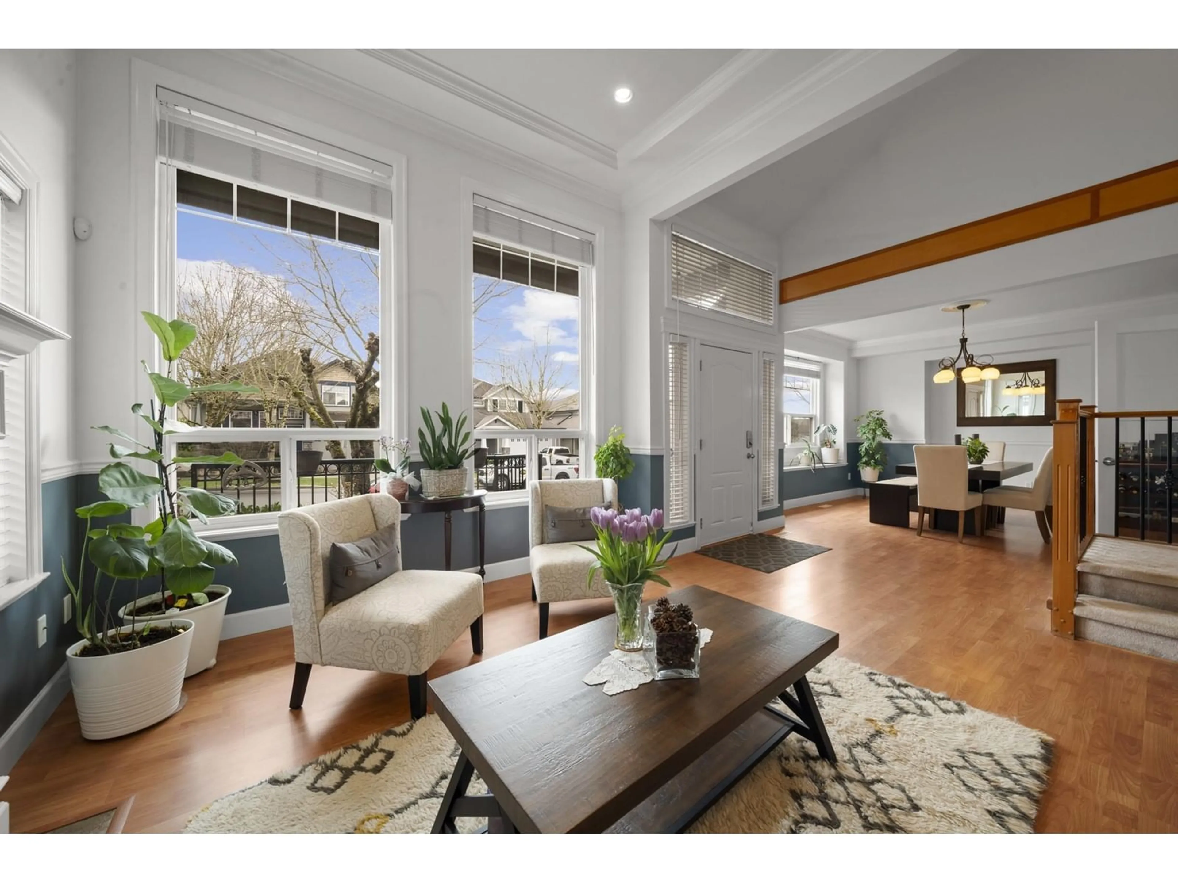 Living room with furniture, unknown for 18973 70B, Surrey British Columbia V4N5N9