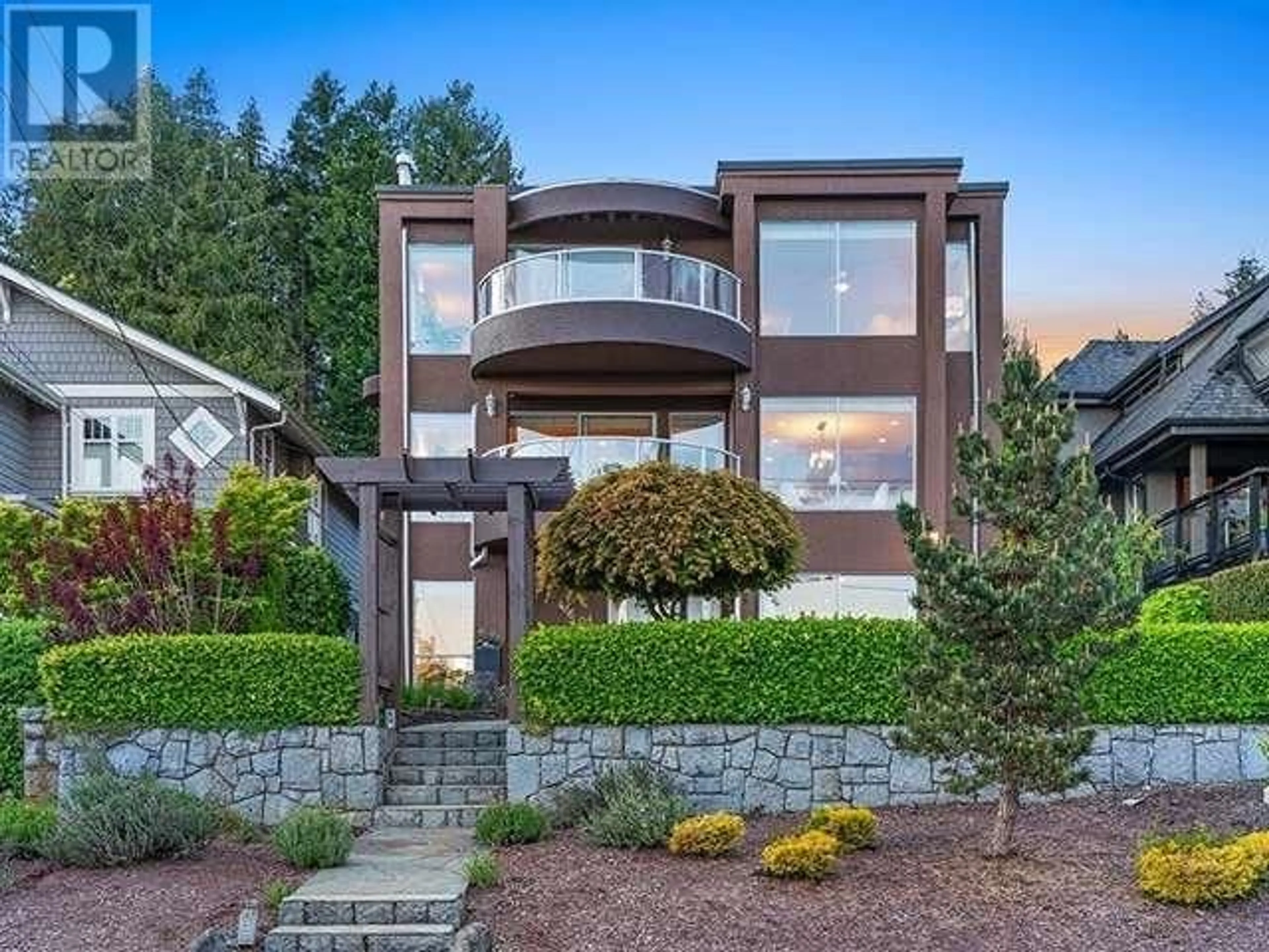 Home with brick exterior material, street for 460 21ST STREET, North Vancouver British Columbia V7L3C2