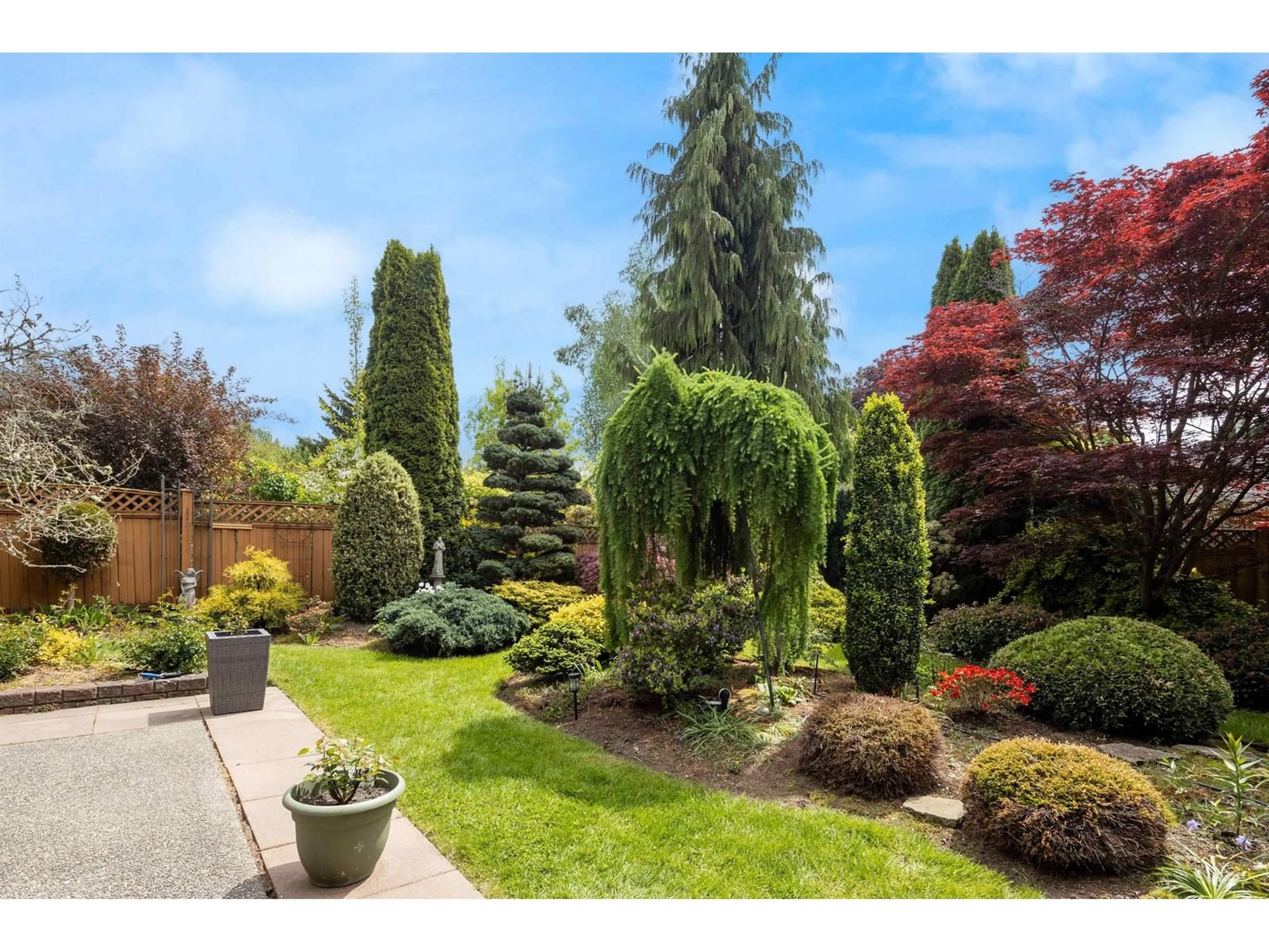 Patio, unknown for 12986 20, Surrey British Columbia V4A1Y9